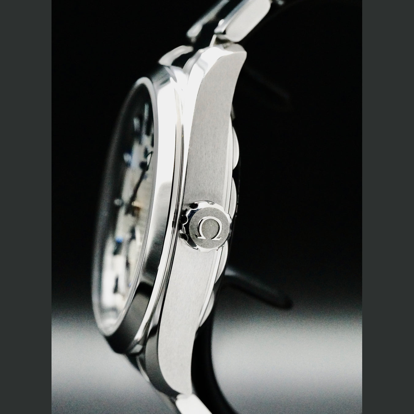 Omega 220.10.41.21.02.004 Aqua Terra 150M Small Seconds Silver Blue Dial on Bracelet