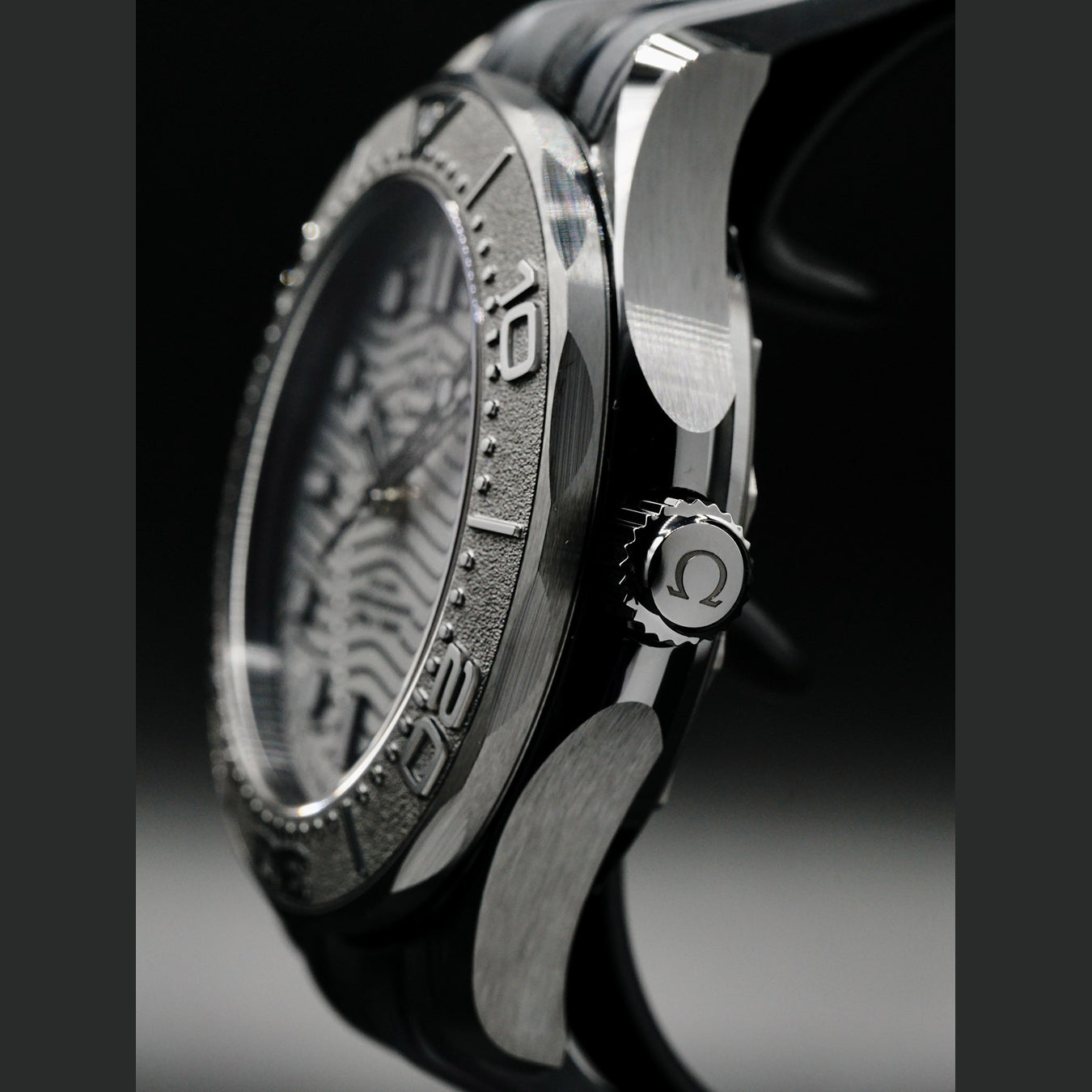 Omega 210.92.44.20.01.003 Seamaster Diver 300 Black Ceramic Black Dial