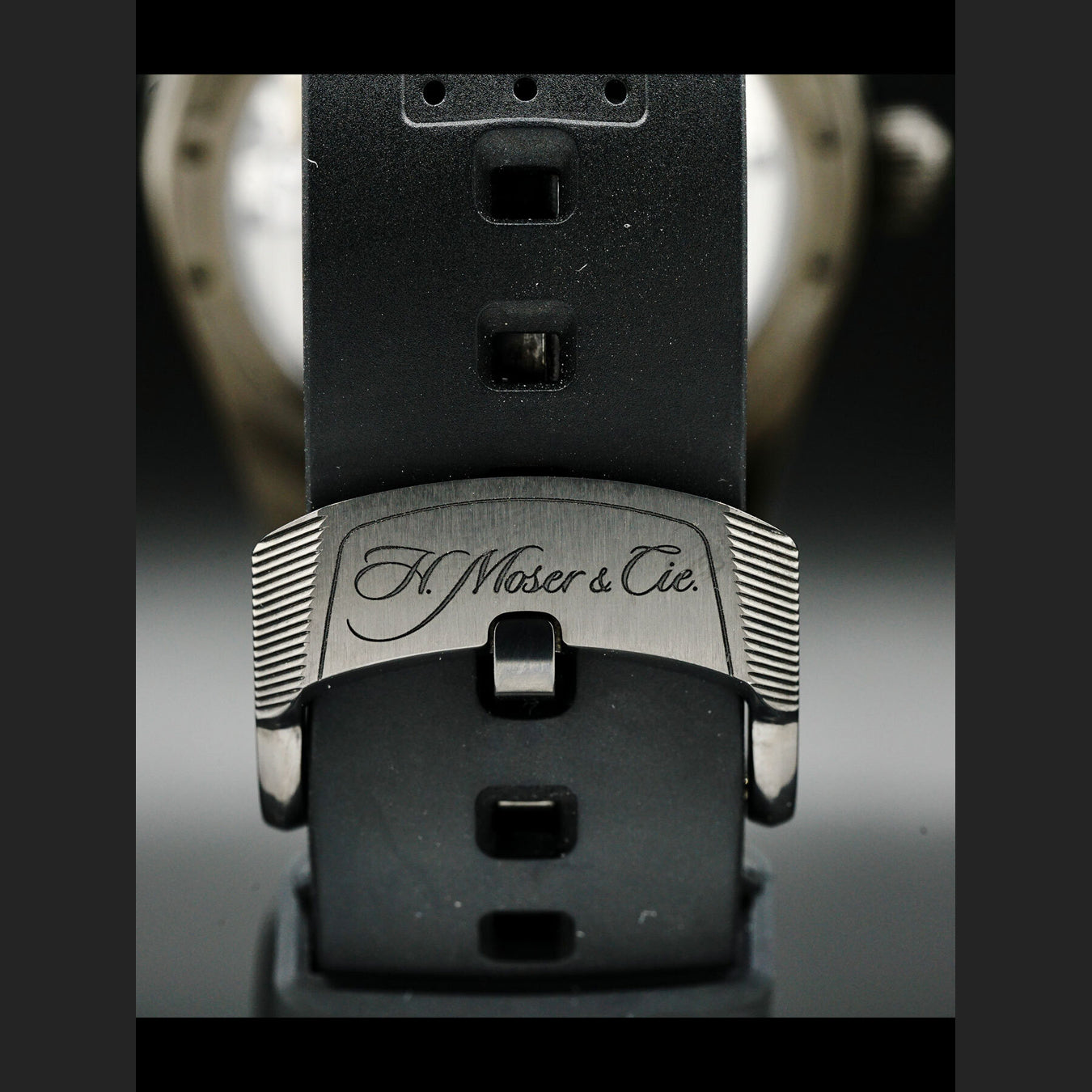 H. Moser & Cie. 3200-1205 Pioneer Centre Seconds Funky Blue Black Edition
