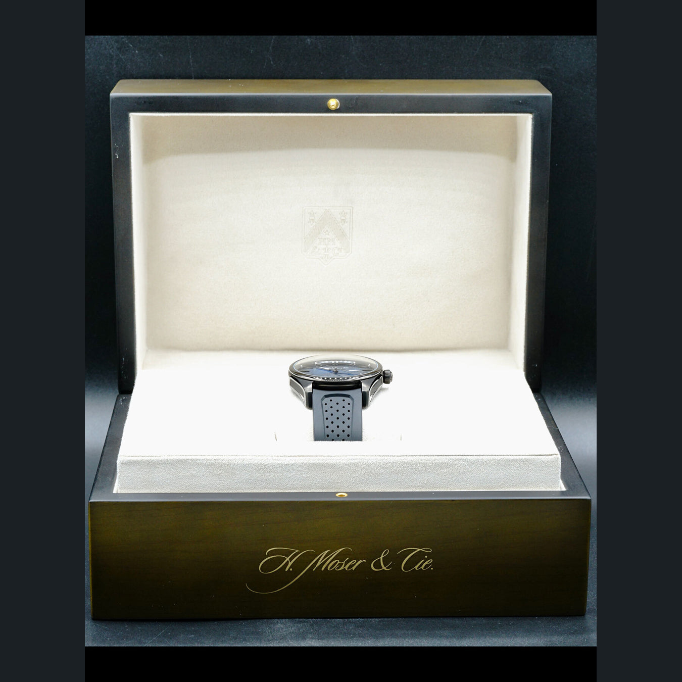 H. Moser & Cie. 3200-1205 Pioneer Centre Seconds Funky Blue Black Edition