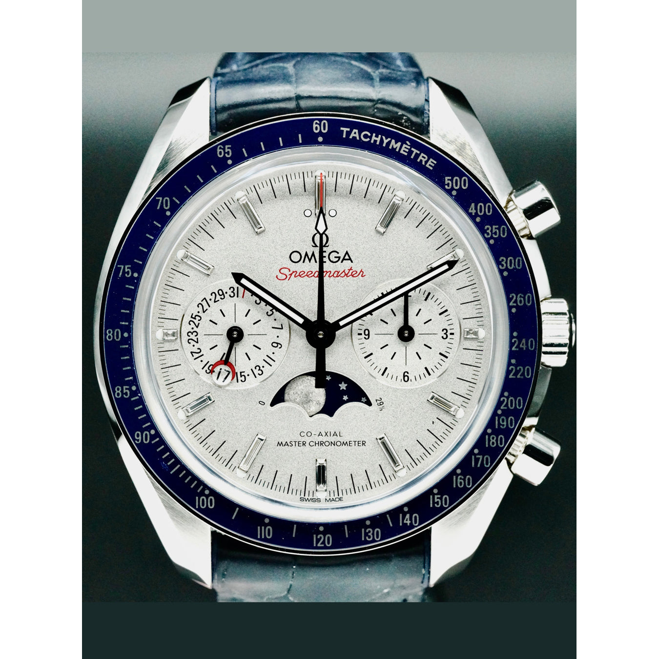 Omega 304.93.44.52.99.004 Speedmaster Moonphase Co‑Axial Master Chronometer 44.25 mm