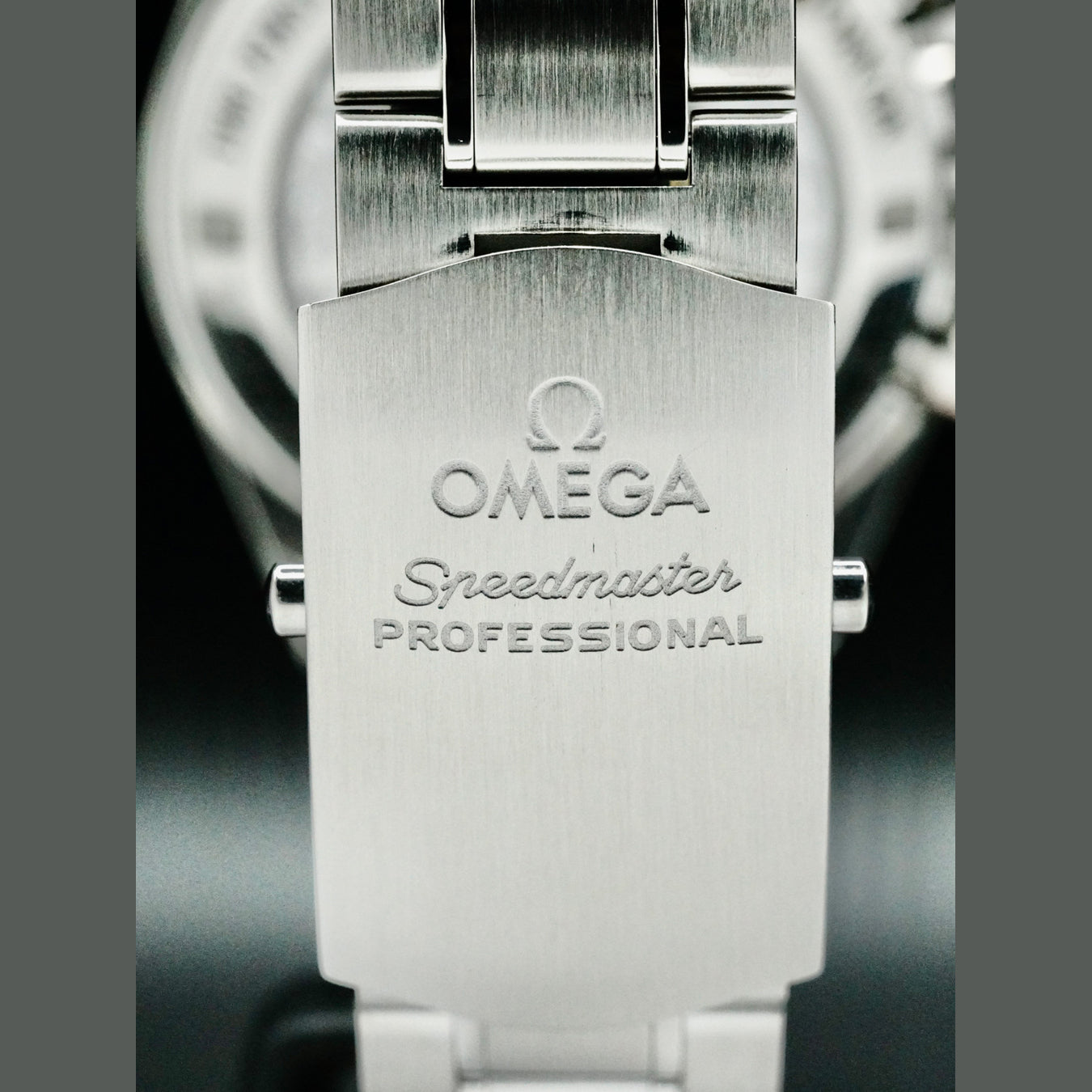 Omega 311.30.42.30.01.006 Speedmaster Moonwatch