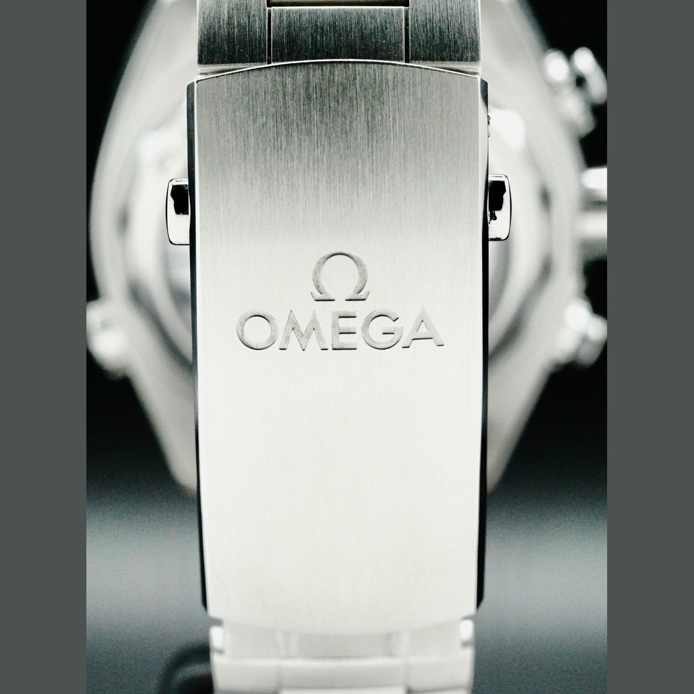Omega 215.30.46.51.01.001 Planet Ocean 600M Co-Axial Master Chronometer Chronograph 45.5mm