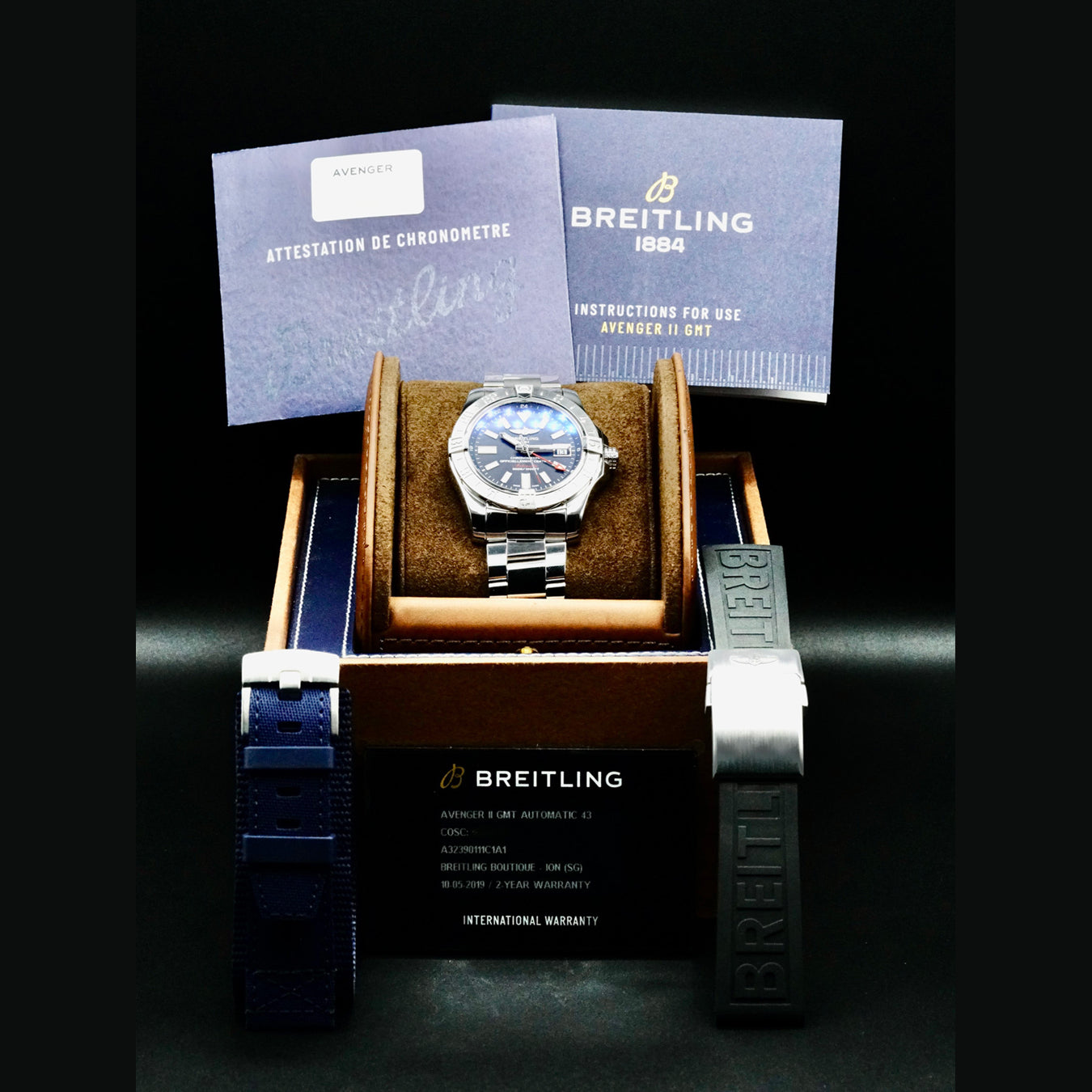 Breitling A32390 Avenger II GMT