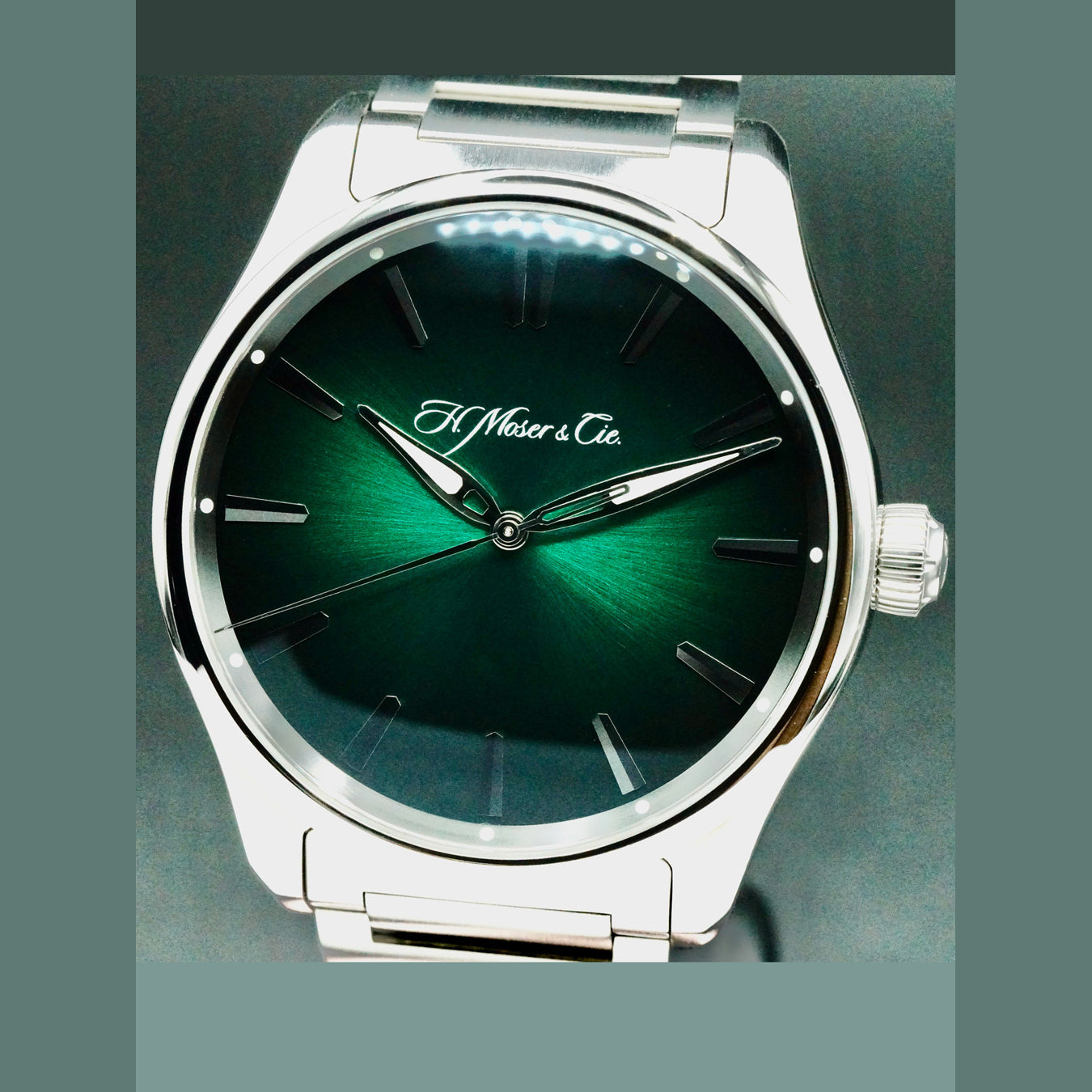 H. Moser & Cie Pioneer Centre Seconds Green 3200-1202