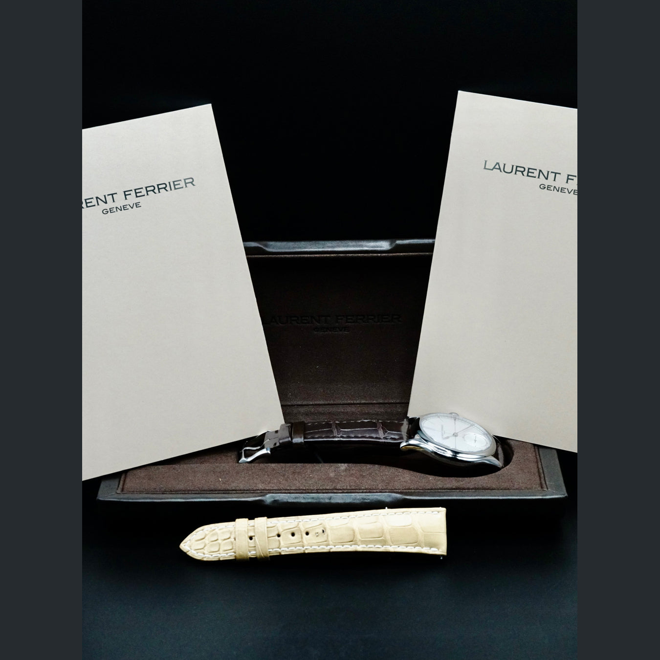 Laurent Ferrier LCF036.T1.G1G.1 Classic Origin Opaline