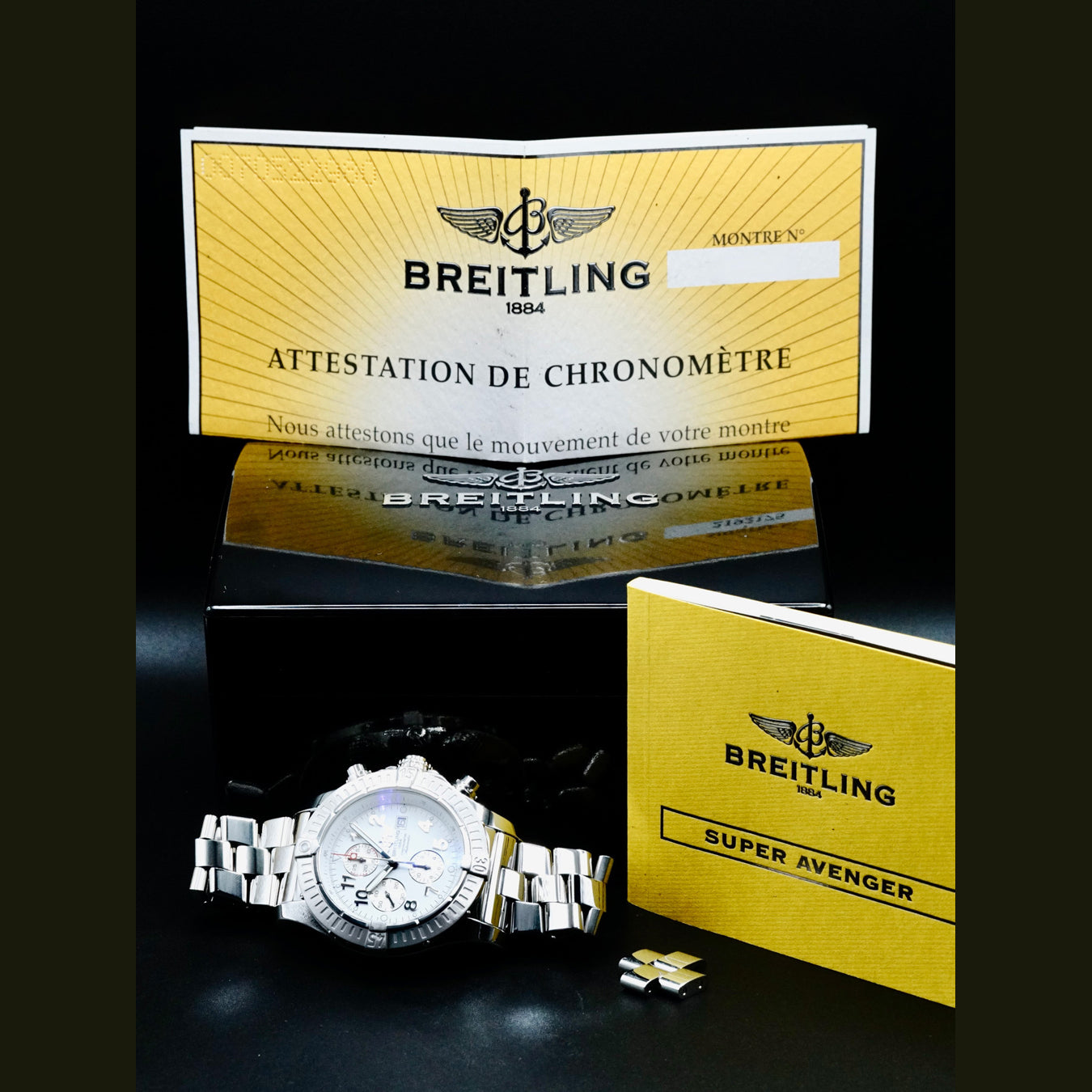 Breitling Super Avenger A13370