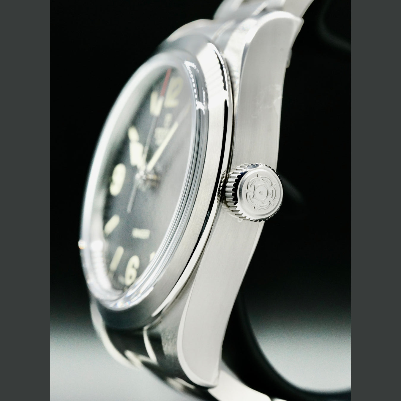 Tudor M79950