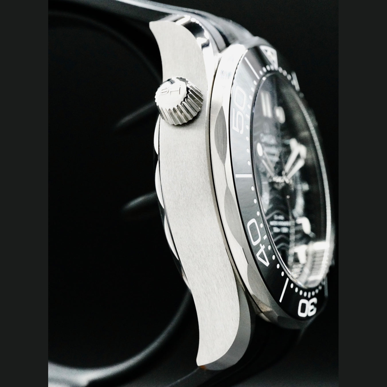 Omega Seamaster Diver 300 Chronograph Black Dial 210.30.44.51.01.001