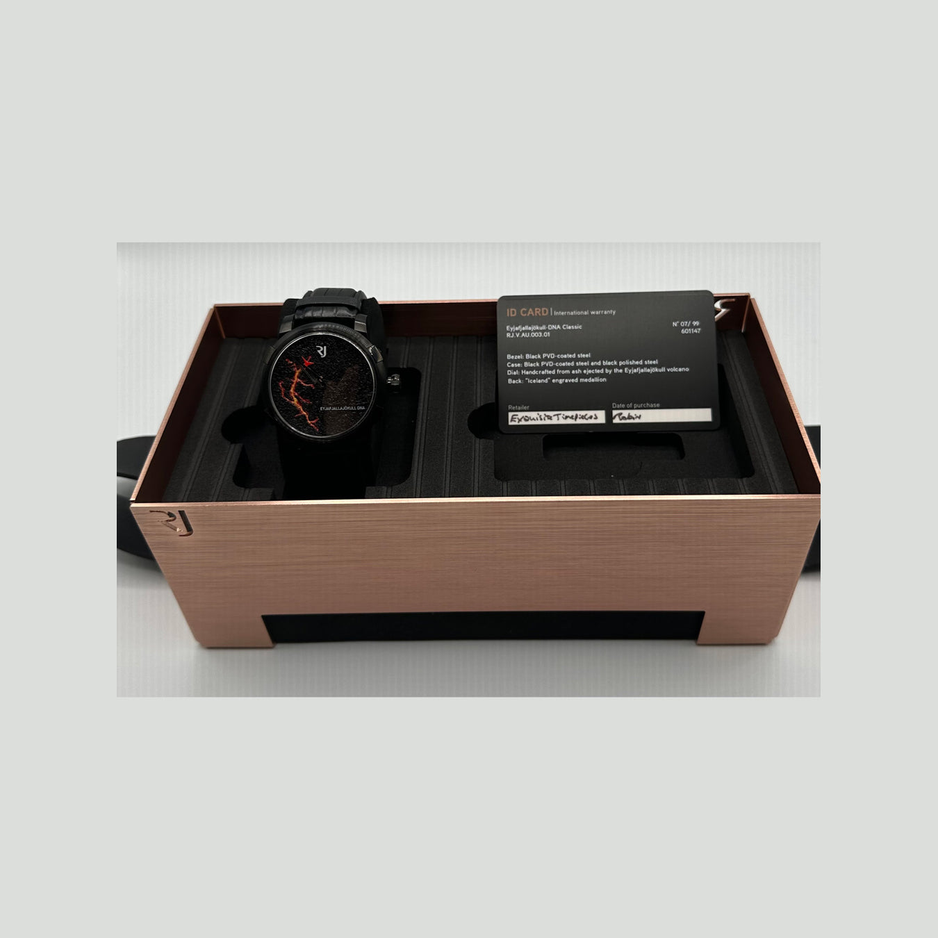 Romain Jerome Eyjafjallajokull-DNA EVO RJ.V.AU.003.01