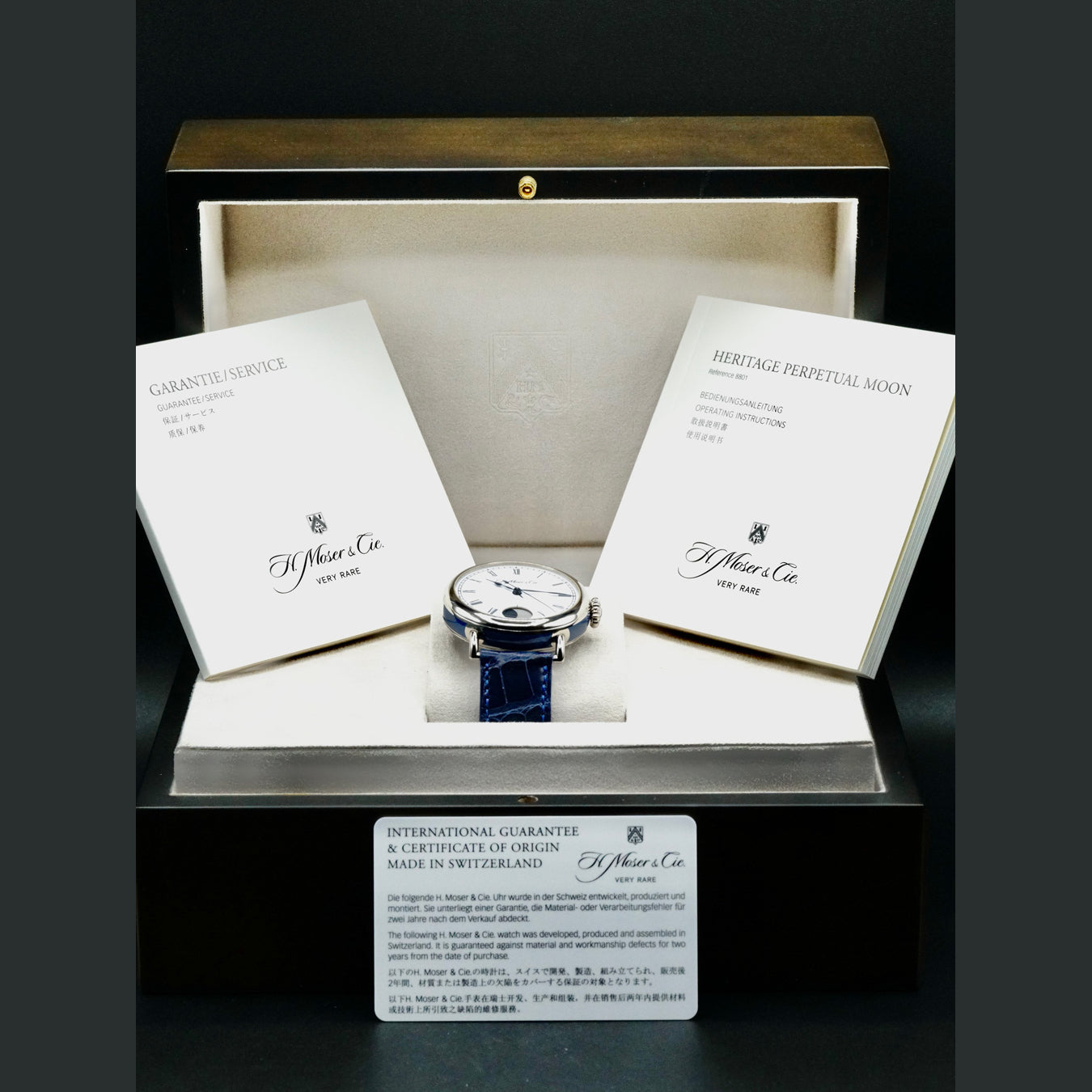 H. Moser & Cie. 8801-0200 Heritage Light Perpetual Moon