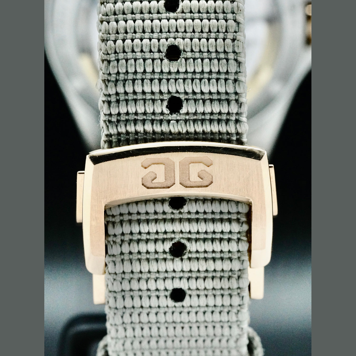 Glashütte Original 1-36-13-04-91-34 SeaQ Panorama Date Steel and Gold