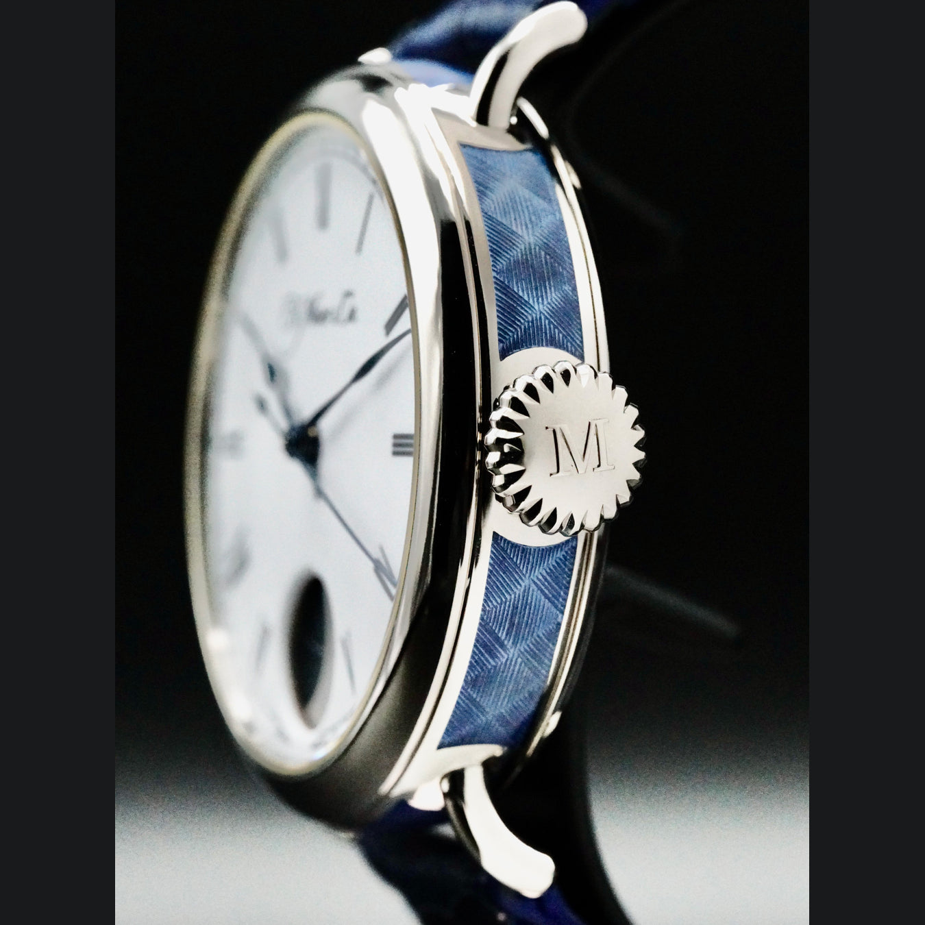 H. Moser & Cie. 8801-0200 Heritage Light Perpetual Moon