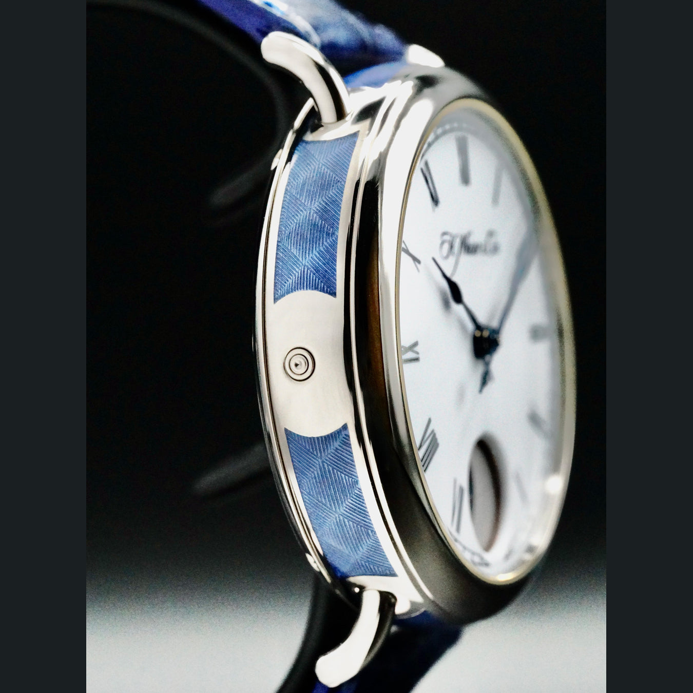 H. Moser & Cie. 8801-0200 Heritage Light Perpetual Moon