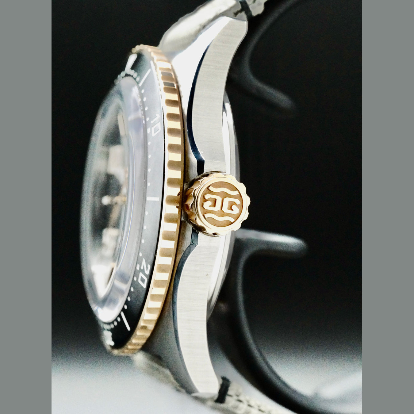Glashütte Original 1-36-13-04-91-34 SeaQ Panorama Date Steel and Gold