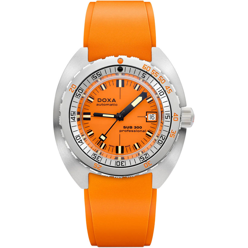 DOXA Sub 300 Professional 821.10.351.21 on Strap