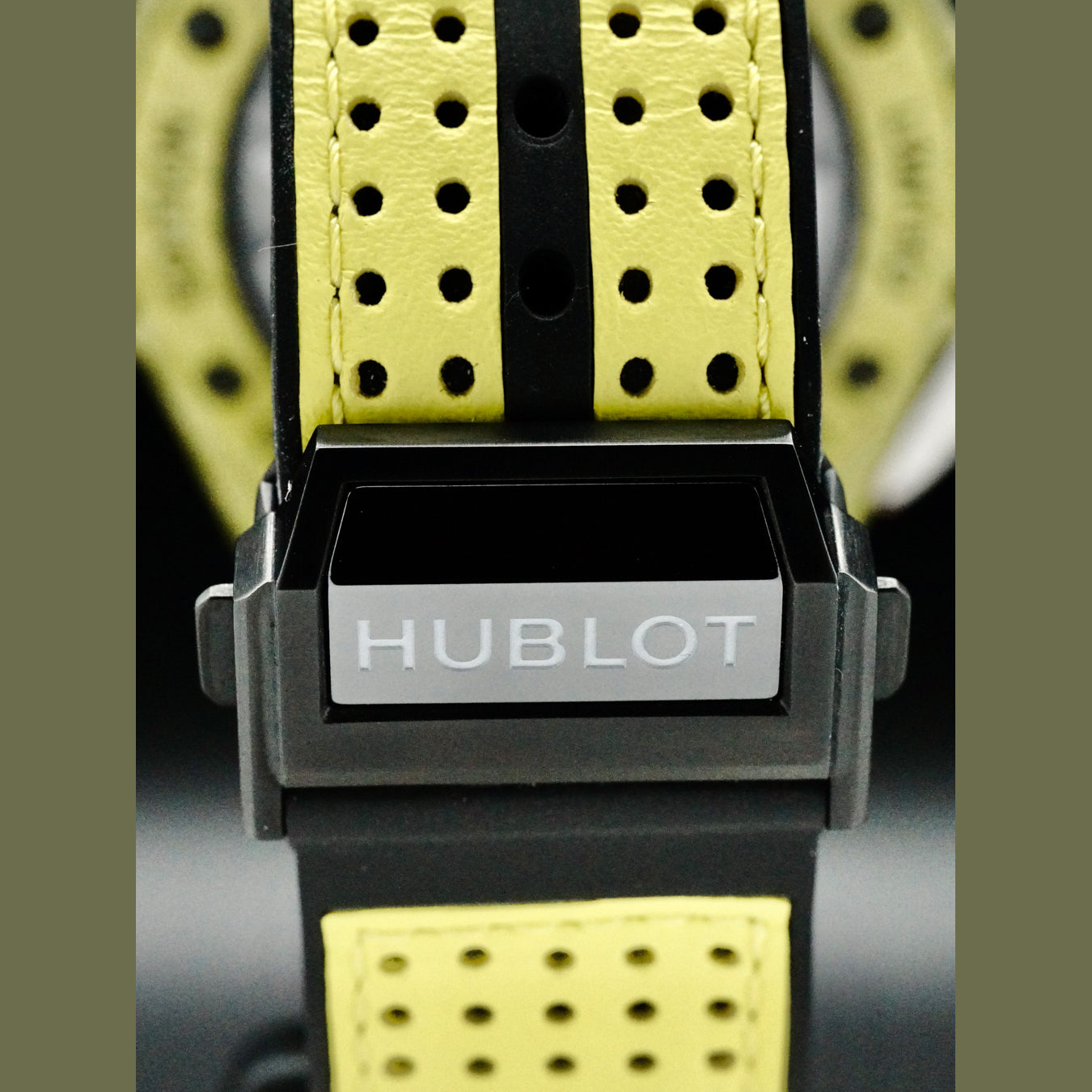 Hublot Big Bang Unico Golf Yellow Carbon