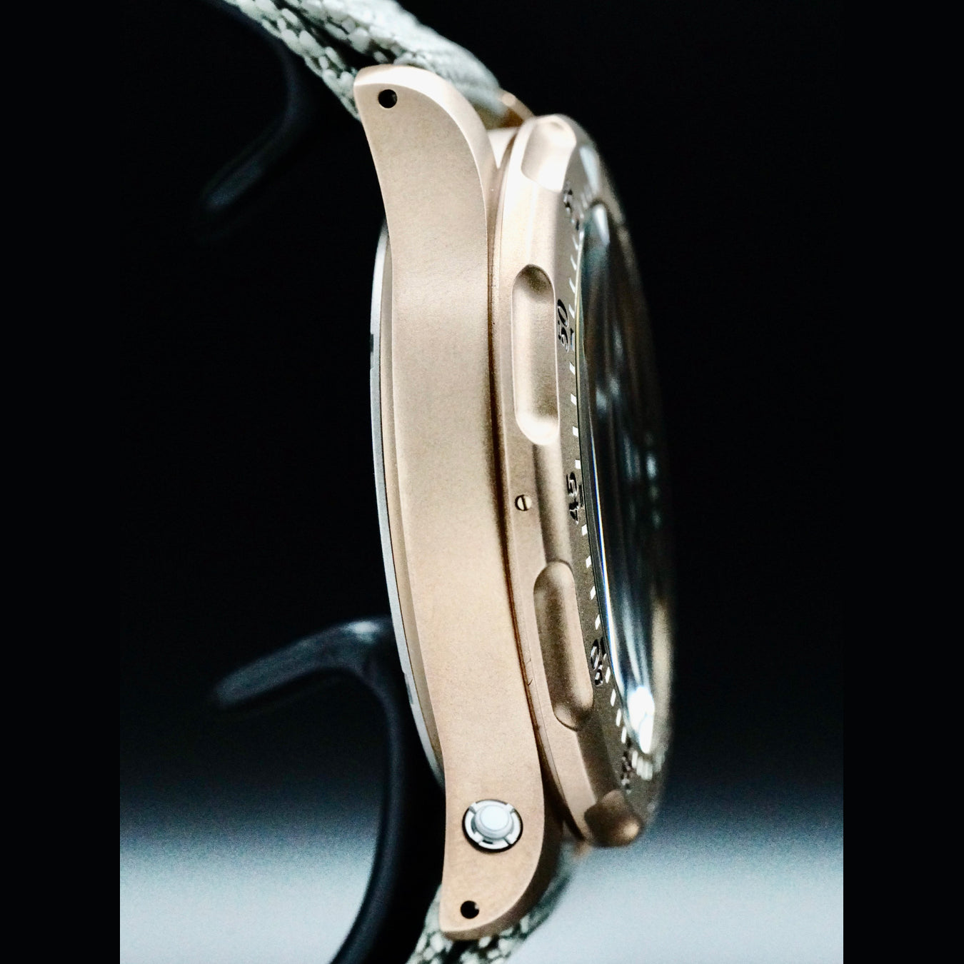 Sinn 1052.061 T50 Goldbronze