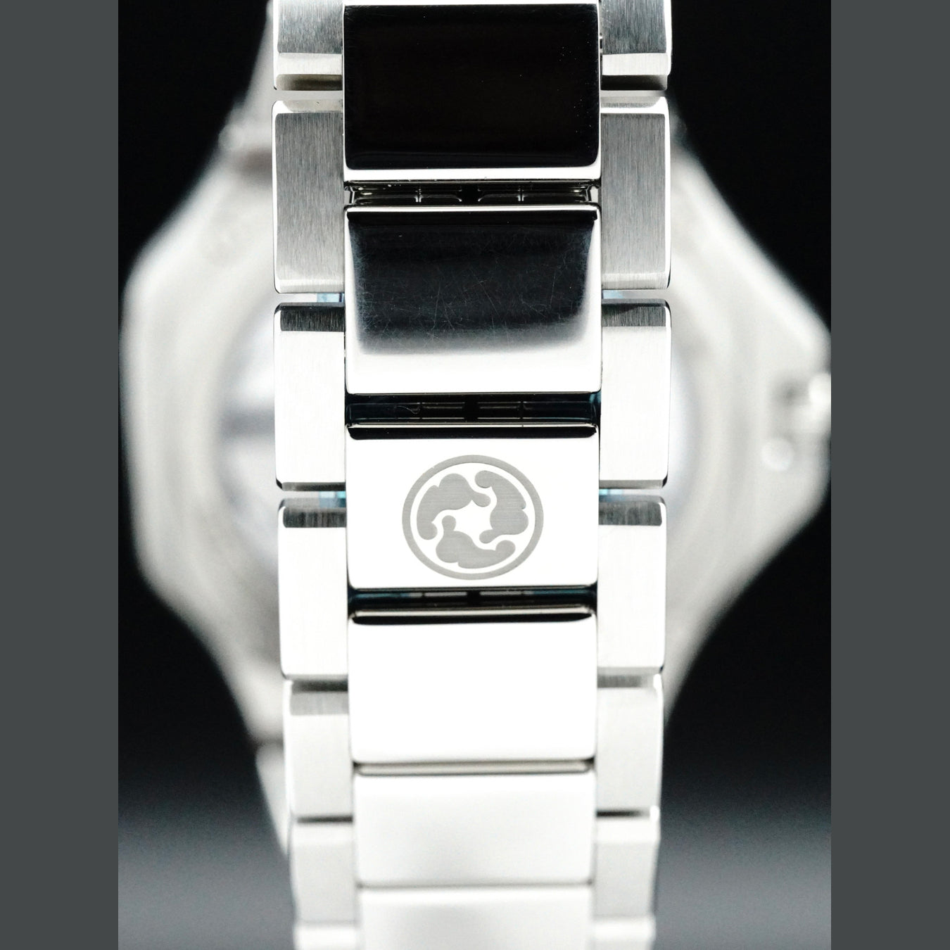 Speake-Marin 604018040 Ripples Date 40.3mm