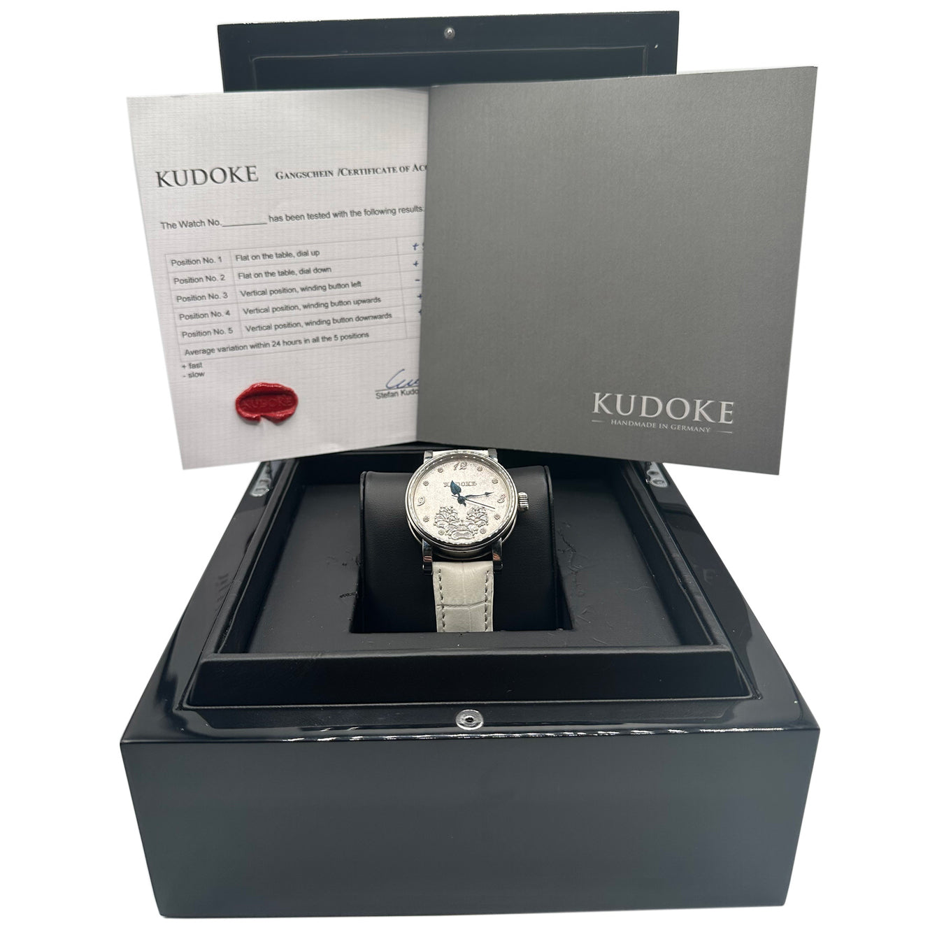 Kudoke White Flower