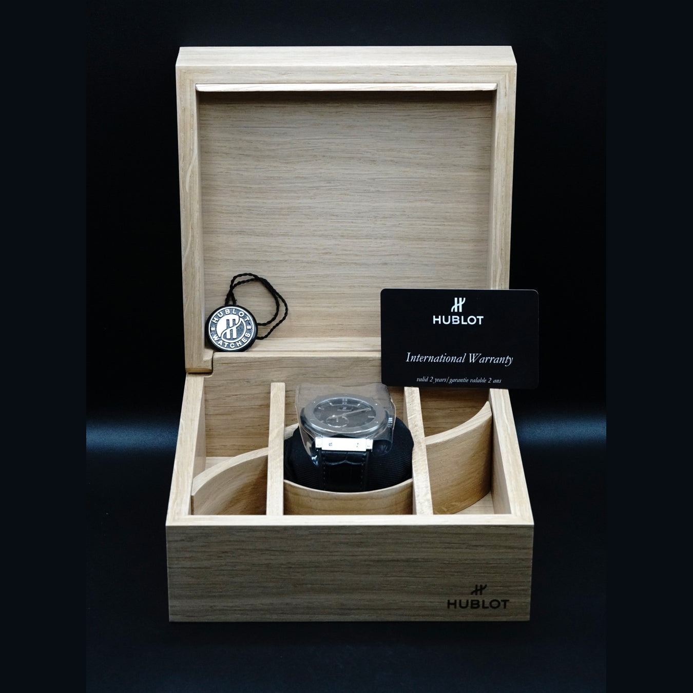 Hublot 515.NX.1270.LR Classic Fusion Classico Ultra-Thin Titanium Black Shiny Dial