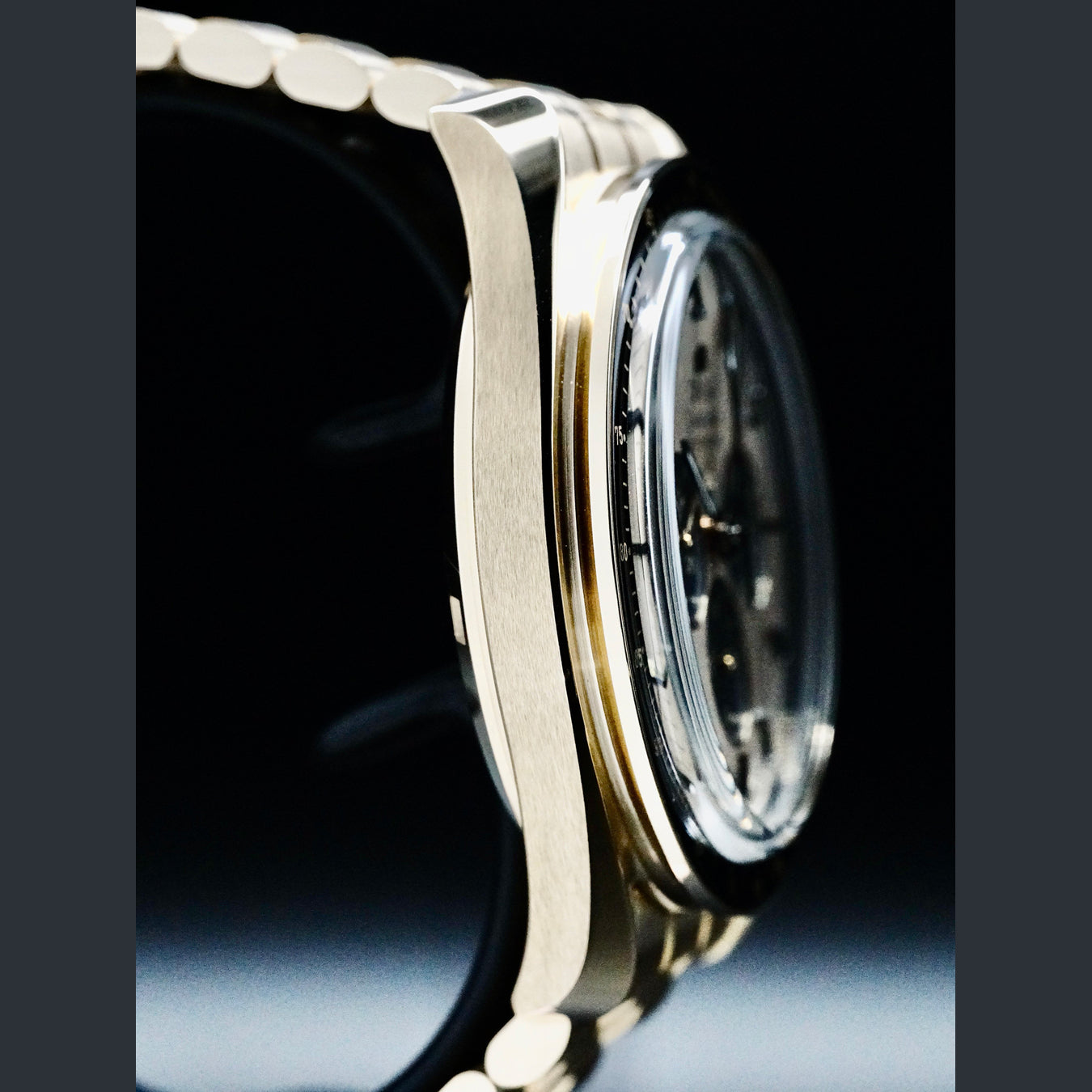 Omega 310.60.42.50.99.002 Speedmaster Moonwatch Professional Master Chronometer Moonshine Gold Dial on Bracelet