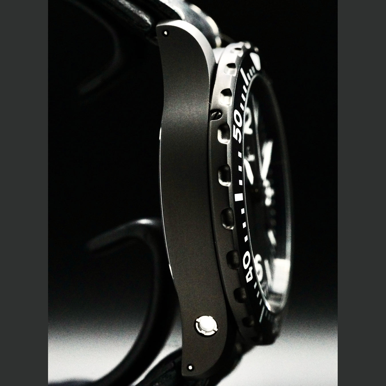Sinn 857 Black Black Dial Solid Two-link Pilot Watch 40mm