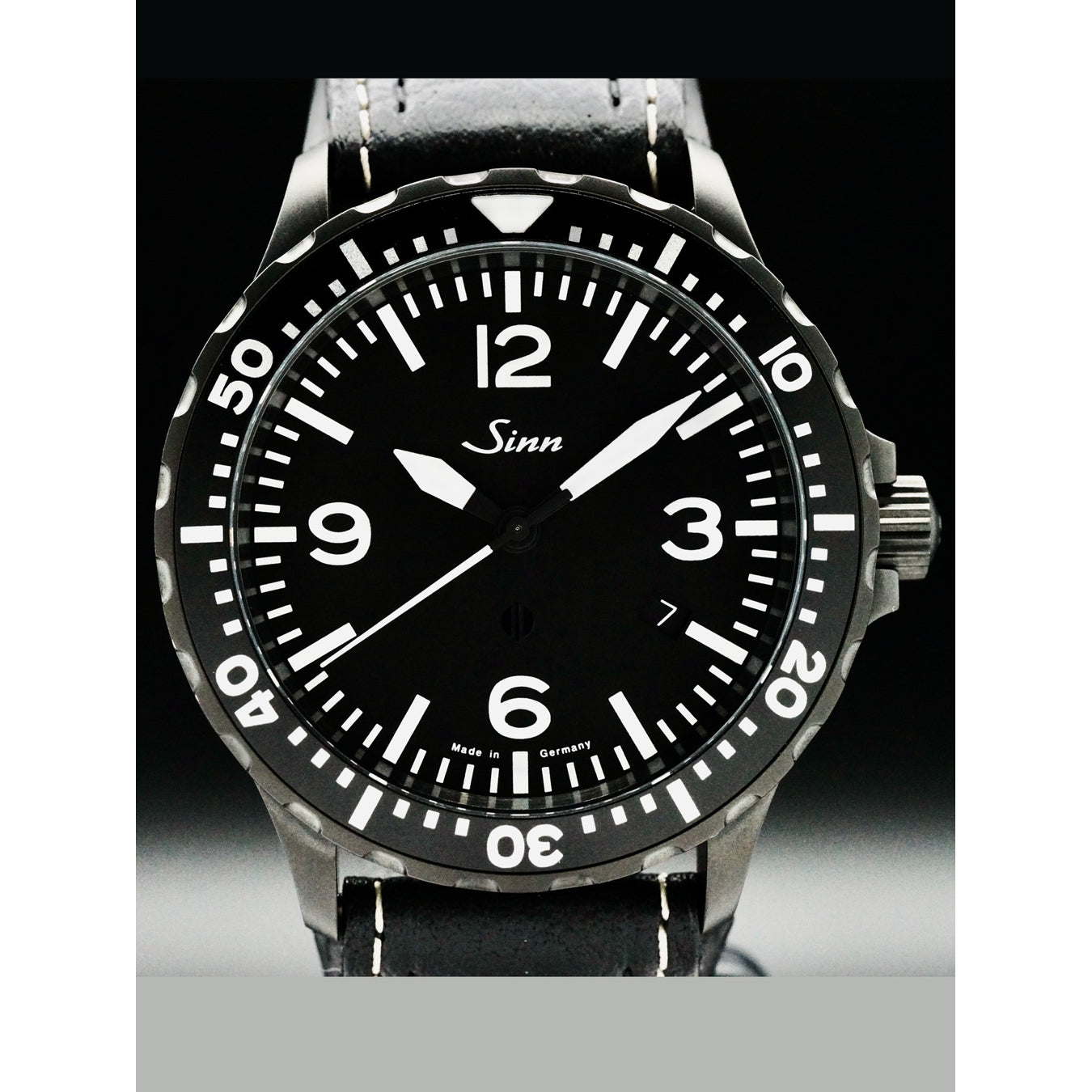 Sinn 857 Black Black Dial Solid Two-link Pilot Watch 40mm