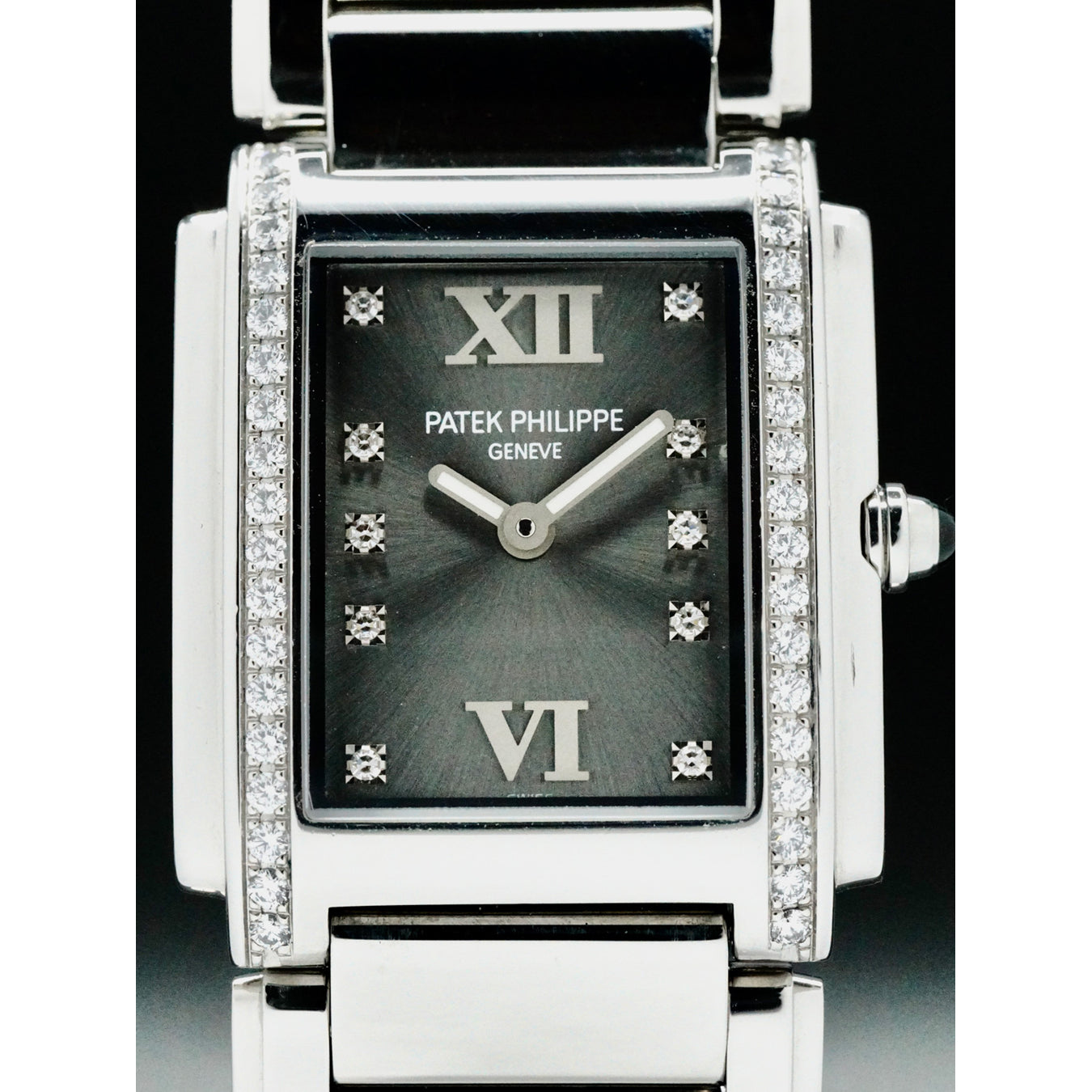 Patek Philippe 4910/10A-010