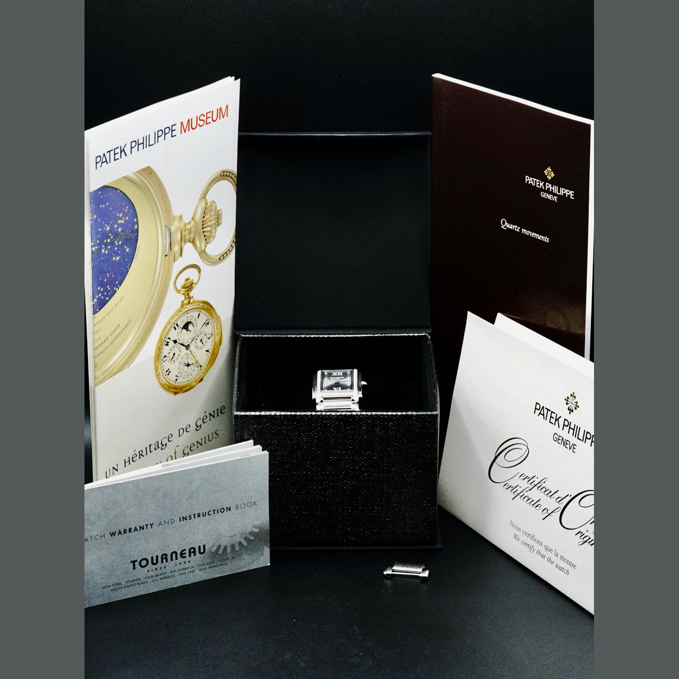 Patek Philippe 4910/10A-010