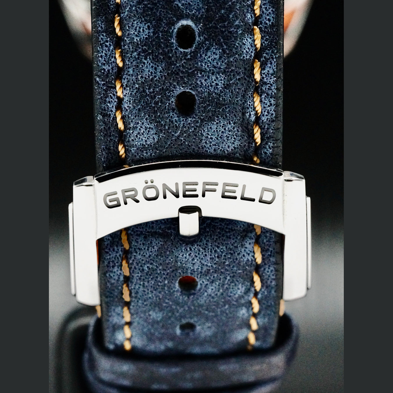 Gronefeld 1941 Principia Automatic Salmon Dial