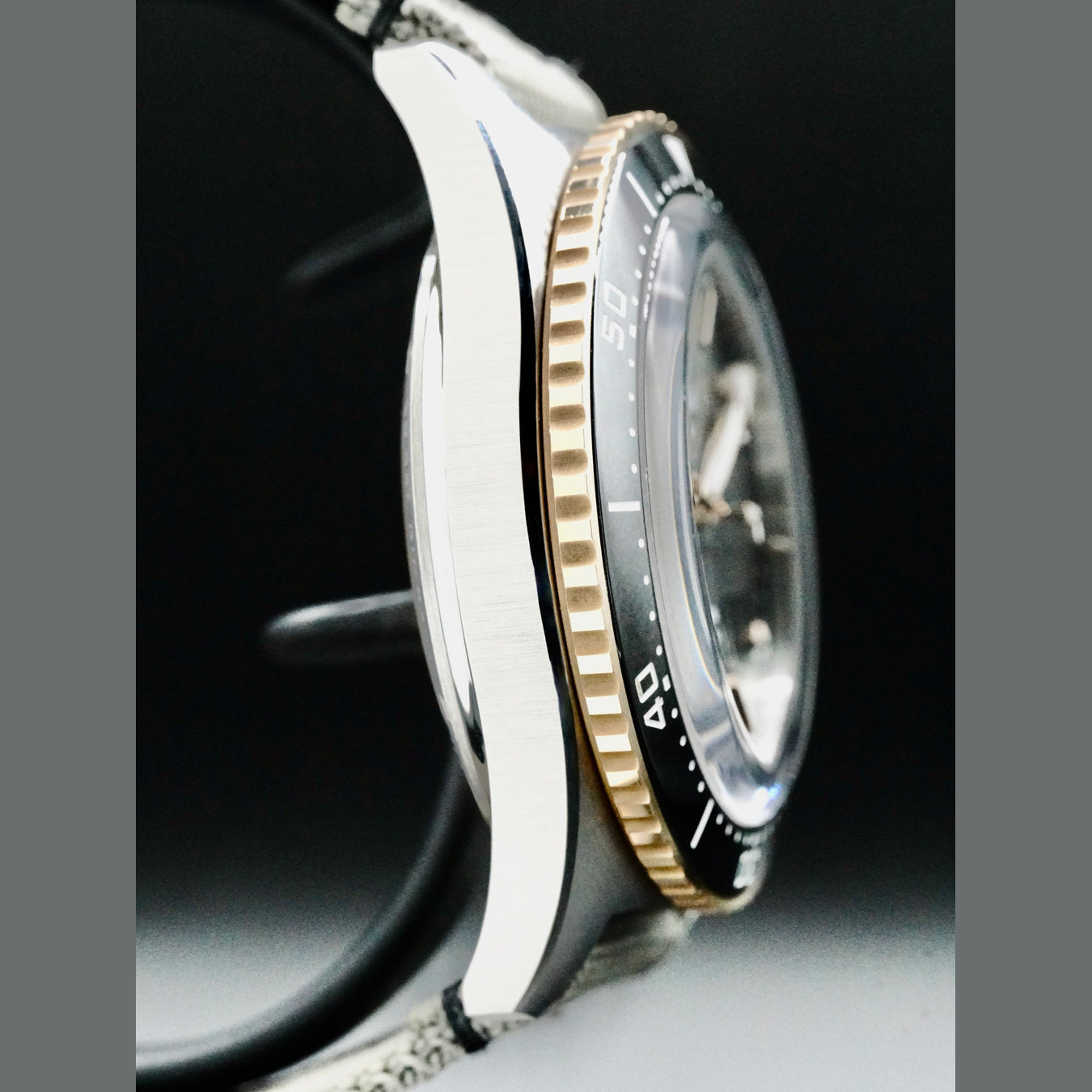 Glashütte Original 1-36-13-04-91-34 SeaQ Panorama Date Steel and Gold
