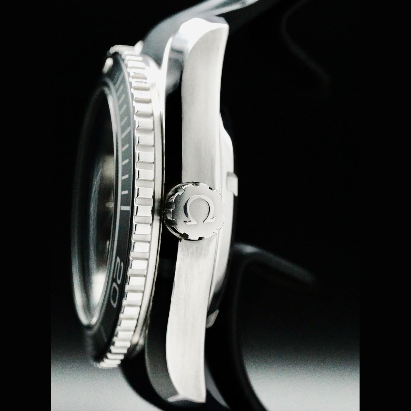 Omega 232.32.42.21.01.003 Planet Ocean 600M Co-axial 42mm