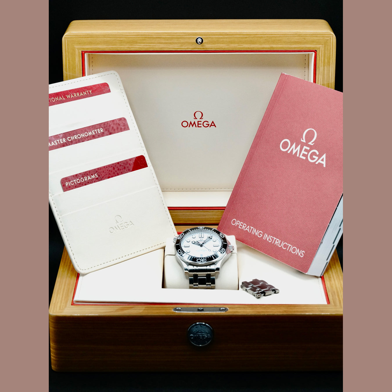 Omega 210.30.42.20.04.001 Seamaster Diver 300m Master Chronometer 42mm