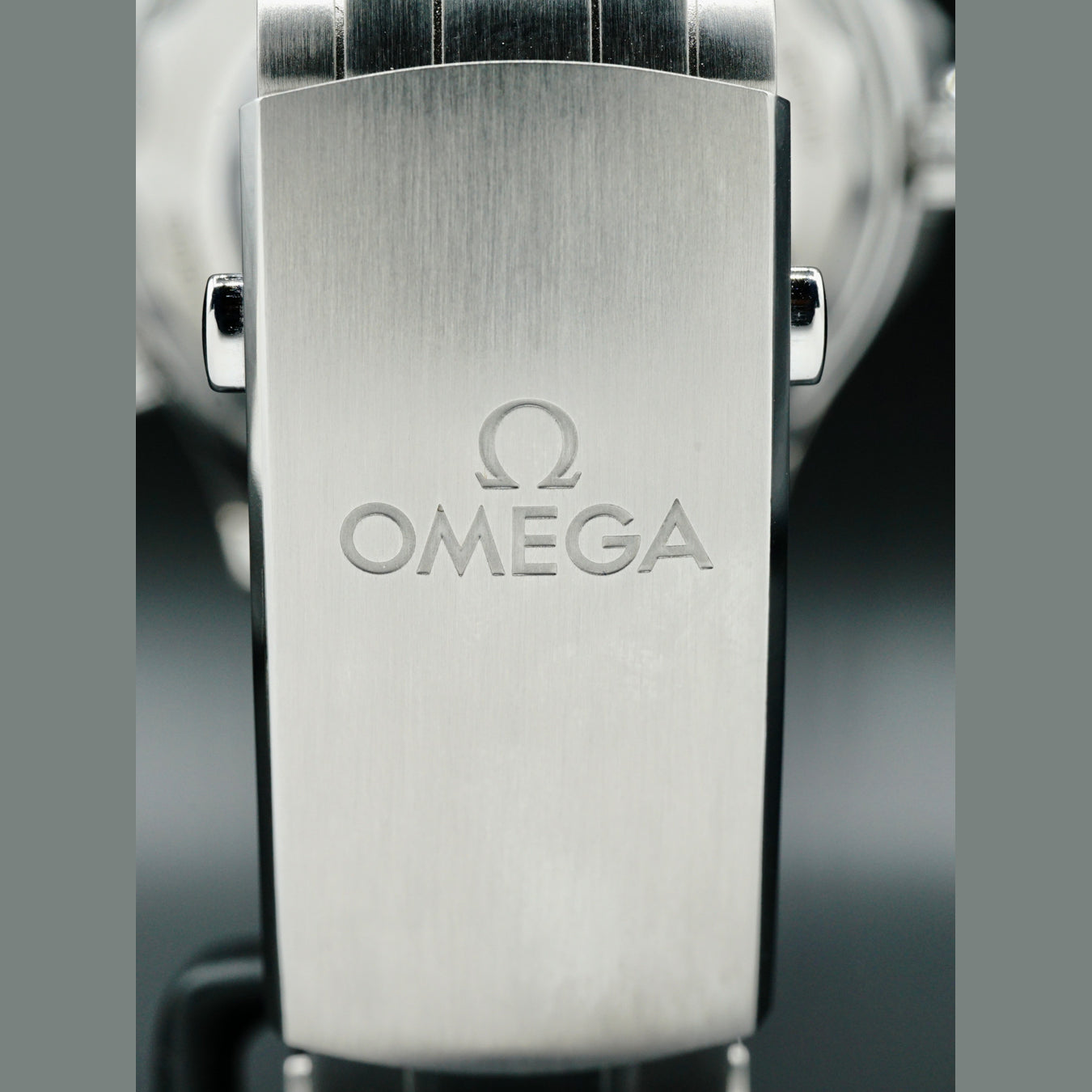 Omega 210.30.42.20.04.001 Seamaster Diver 300m Master Chronometer 42mm