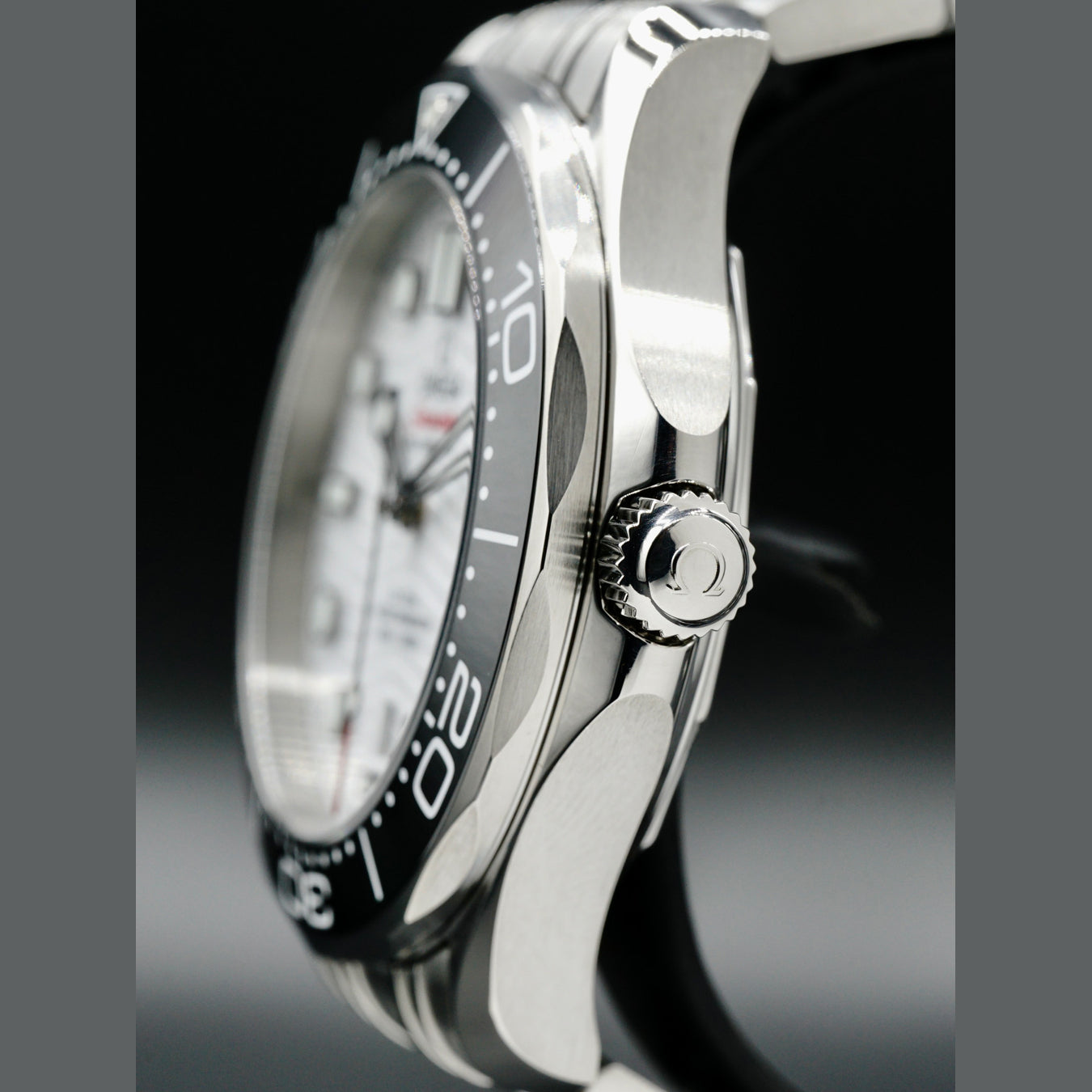Omega 210.30.42.20.04.001 Seamaster Diver 300m Master Chronometer 42mm