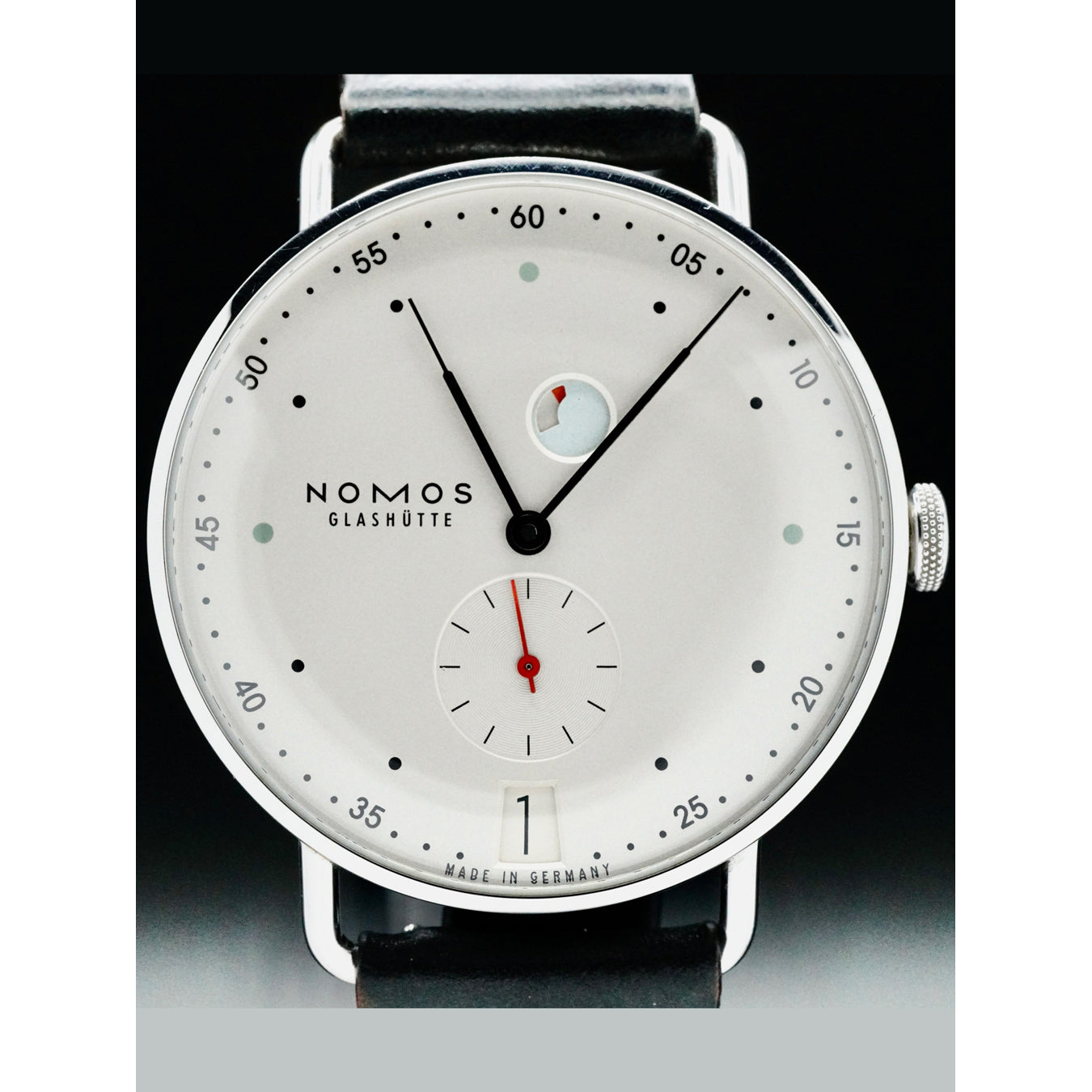 NOMOS Glashütte 1101 Metro