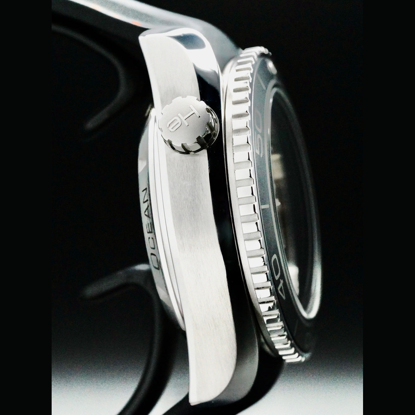 Omega 232.32.46.51.01.005 Planet Ocean 600M Co-Axial Chronograph 45.5mm