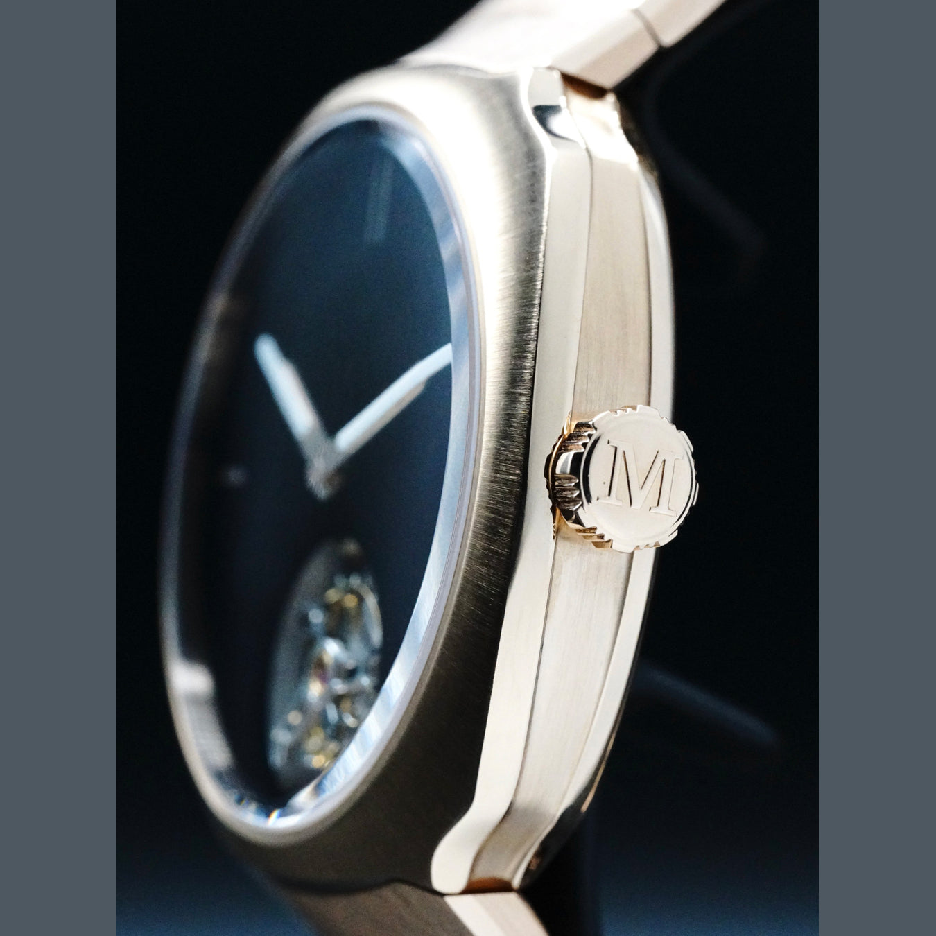H. Moser & Cie. Streamliner Tourbillon Red Gold Vantablack 6804-0400