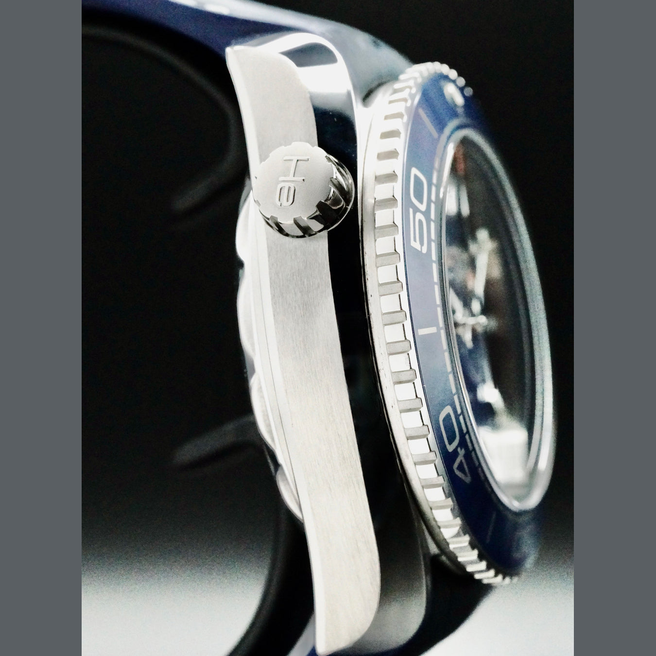 Planet Ocean 600M Omega Co-Axial Master Chronometer Chronograph 45.5mm 215.33.46.51.03.001