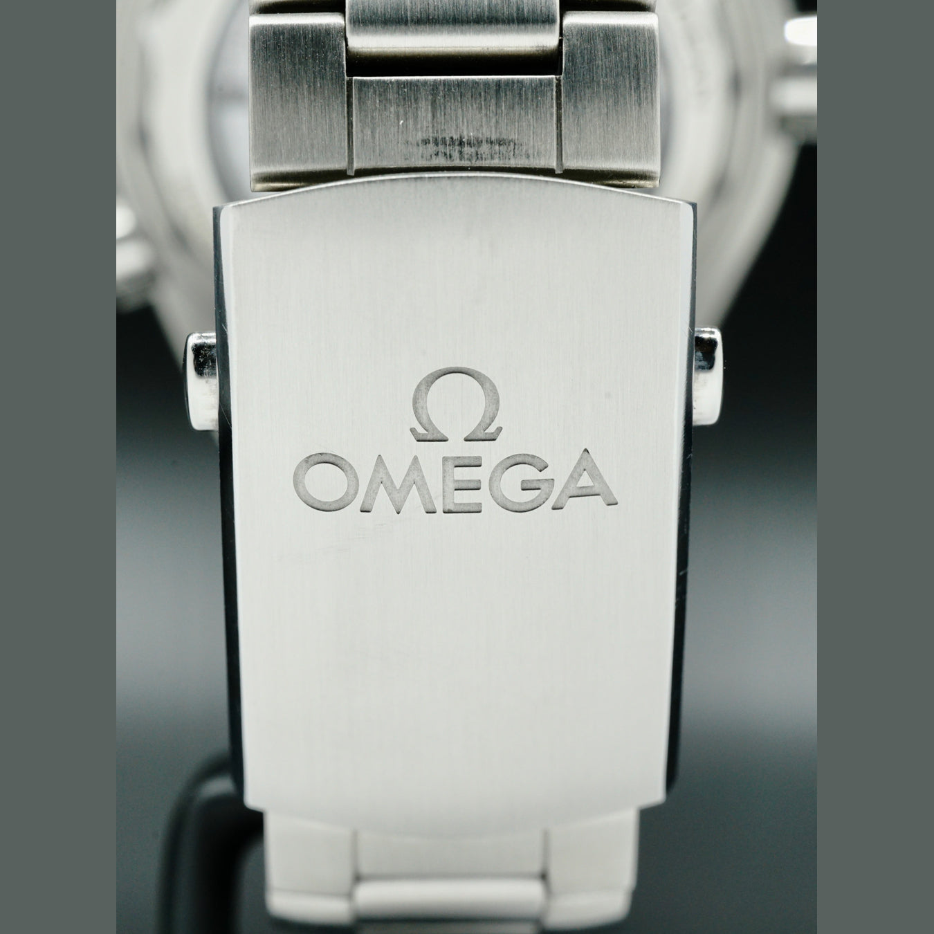 Omega 215.30.40.20.01.001 Planet Ocean Co-Axial Master Chronometer 39.5mm Black Dial on Bracelet