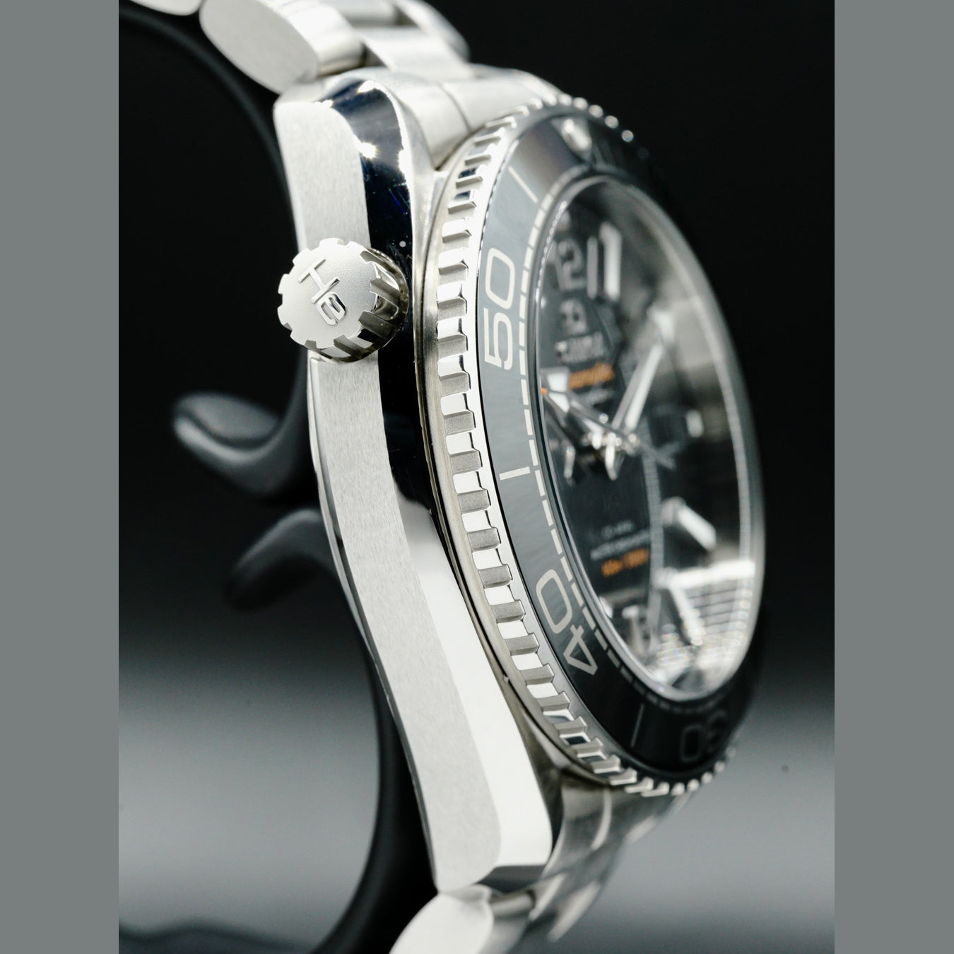 Omega 215.30.40.20.01.001 Planet Ocean Co-Axial Master Chronometer 39.5mm Black Dial on Bracelet