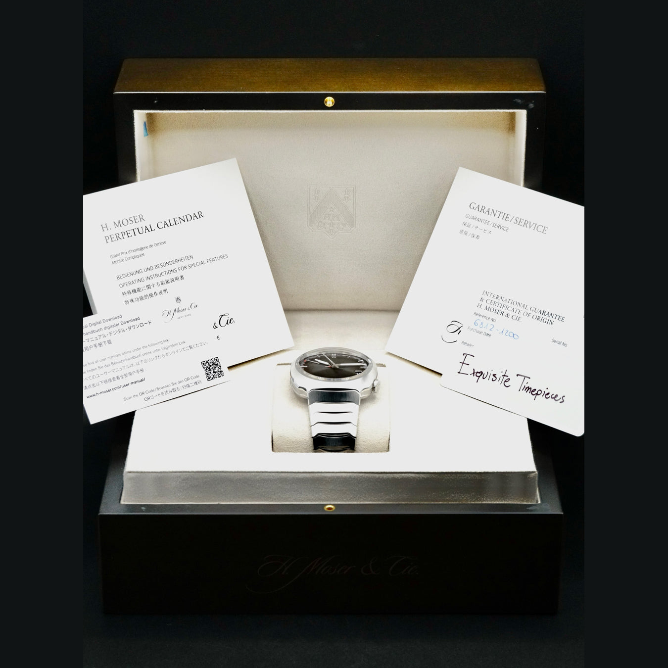 H. Moser & Cie. 6812-1200 Streamliner Perpetual Calendar