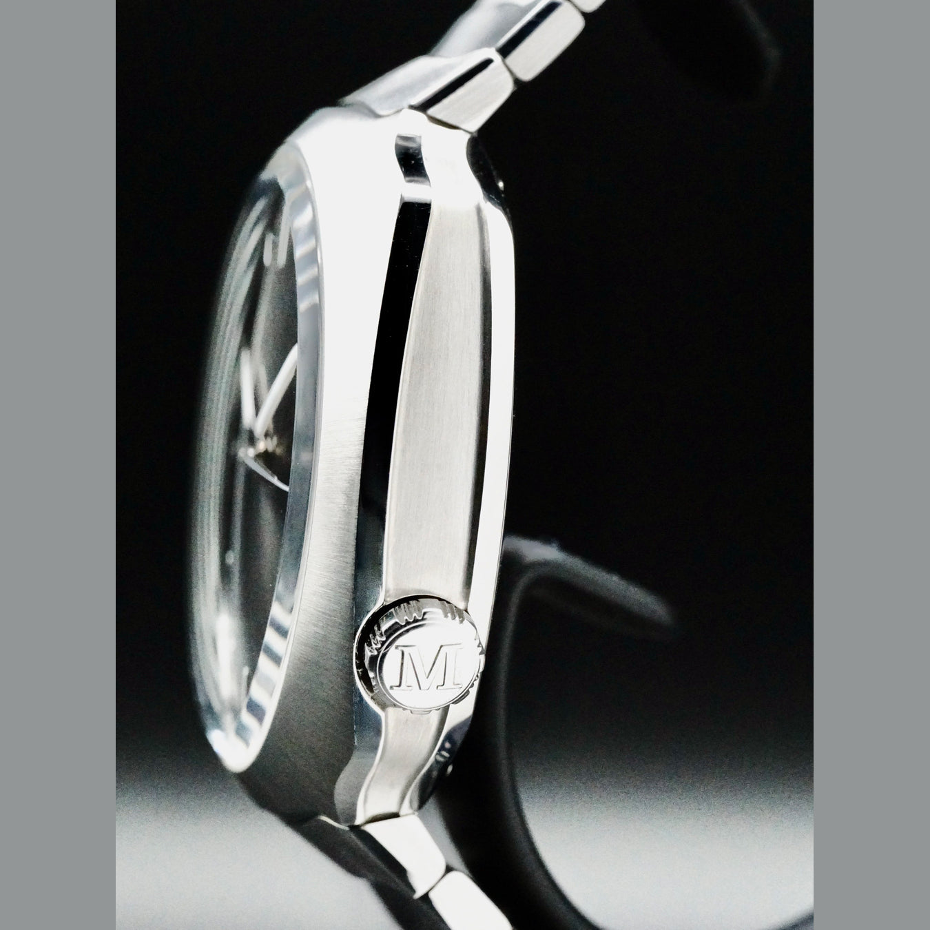 H. Moser & Cie. 6812-1200 Streamliner Perpetual Calendar