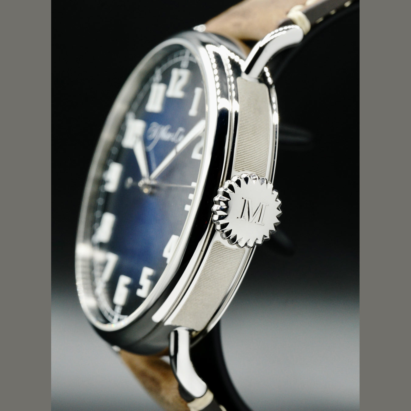 H. Moser & Cie. 8200-1201 Heritage Centre Seconds Funky Blue