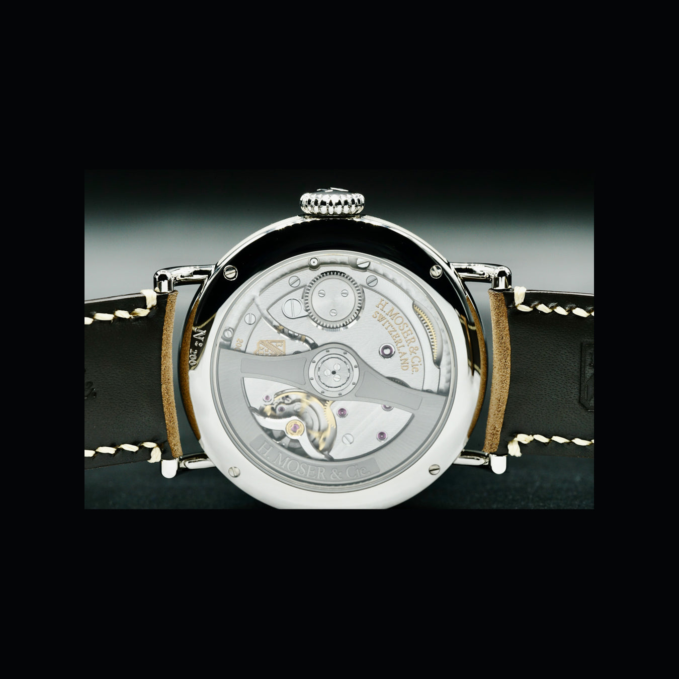 H. Moser & Cie. 8200-1201 Heritage Centre Seconds Funky Blue
