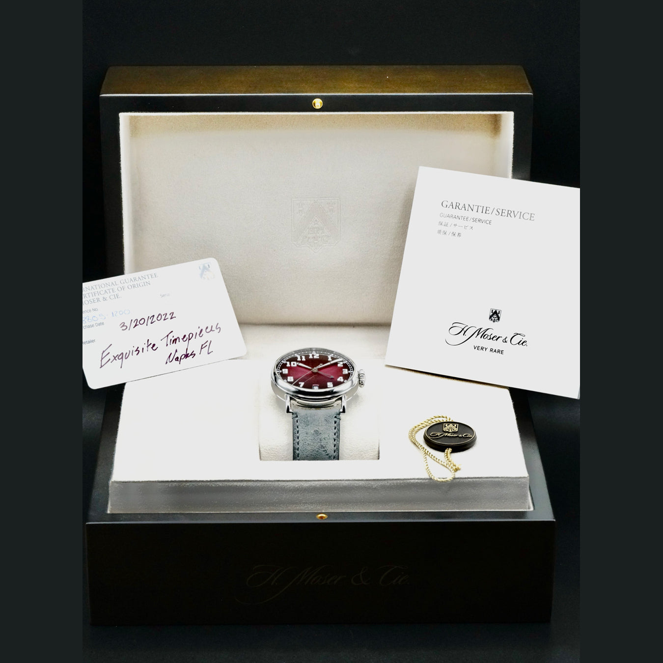 H. Moser & Cie. 8809-1200 Heritage Dual Time