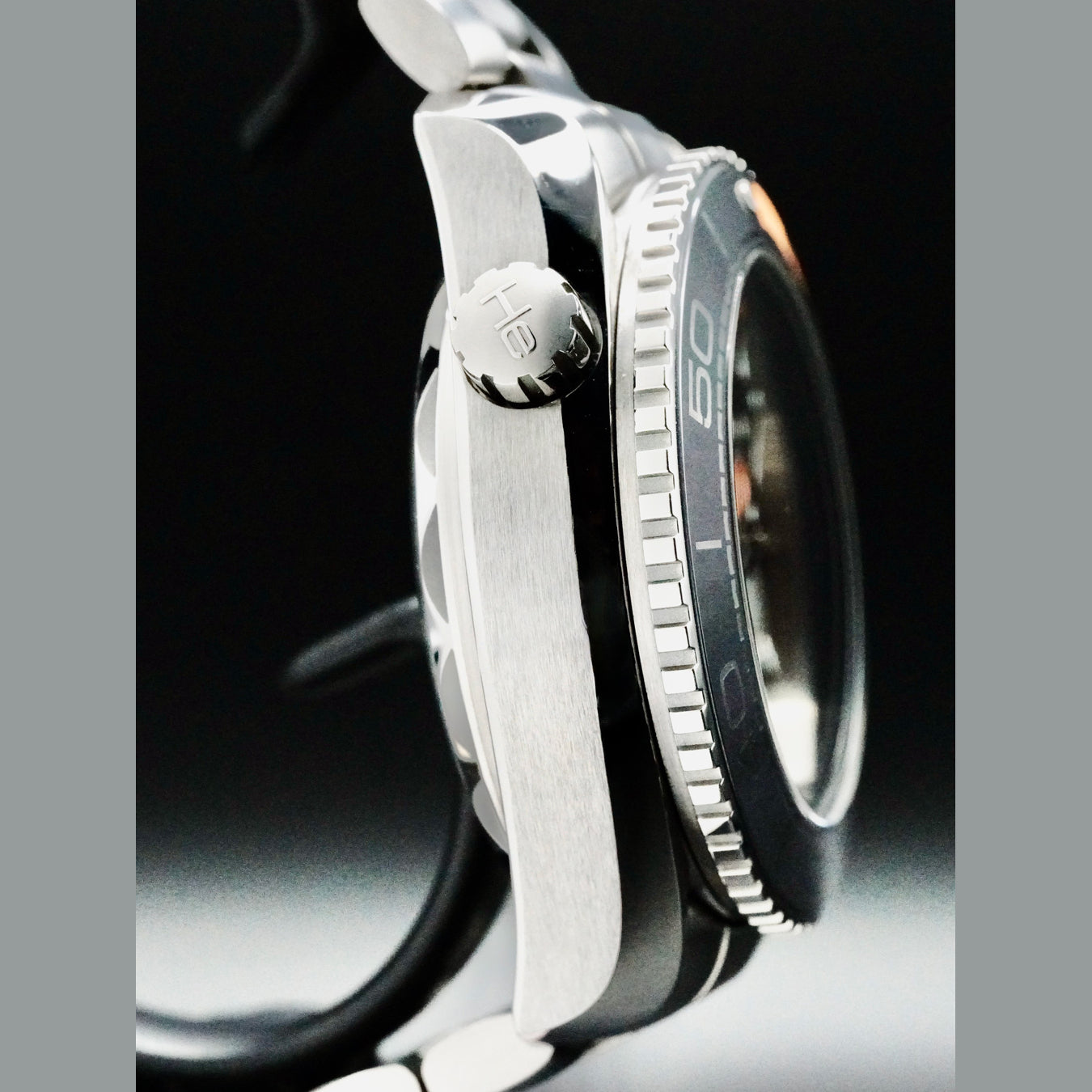 Omega 215.90.46.51.99.001 Planet Ocean 45.5mm