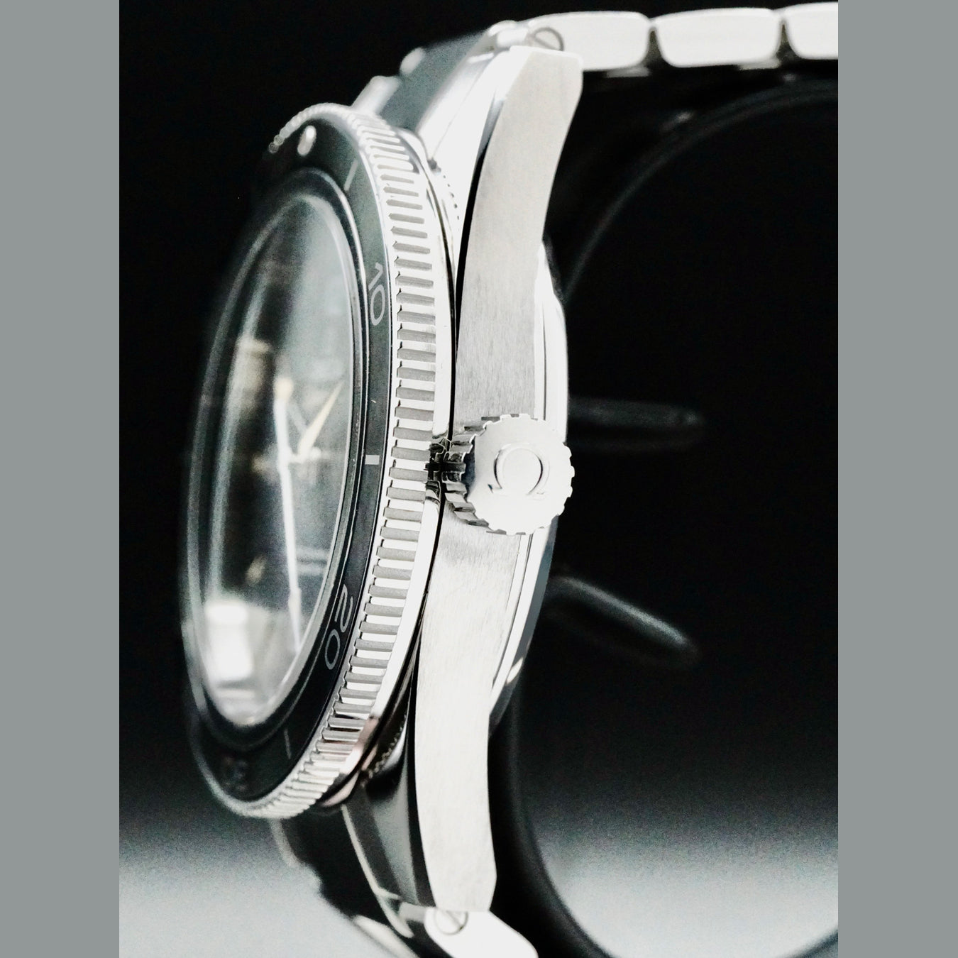 Omega 233.30.41.21.01.001 Seamaster 300 41mm