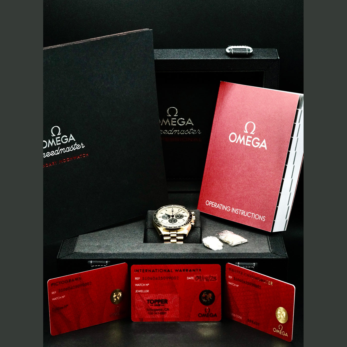 Omega 310.60.42.50.99.002 Speedmaster Moonwatch Professional Master Chronometer Moonshine Gold Dial on Bracelet